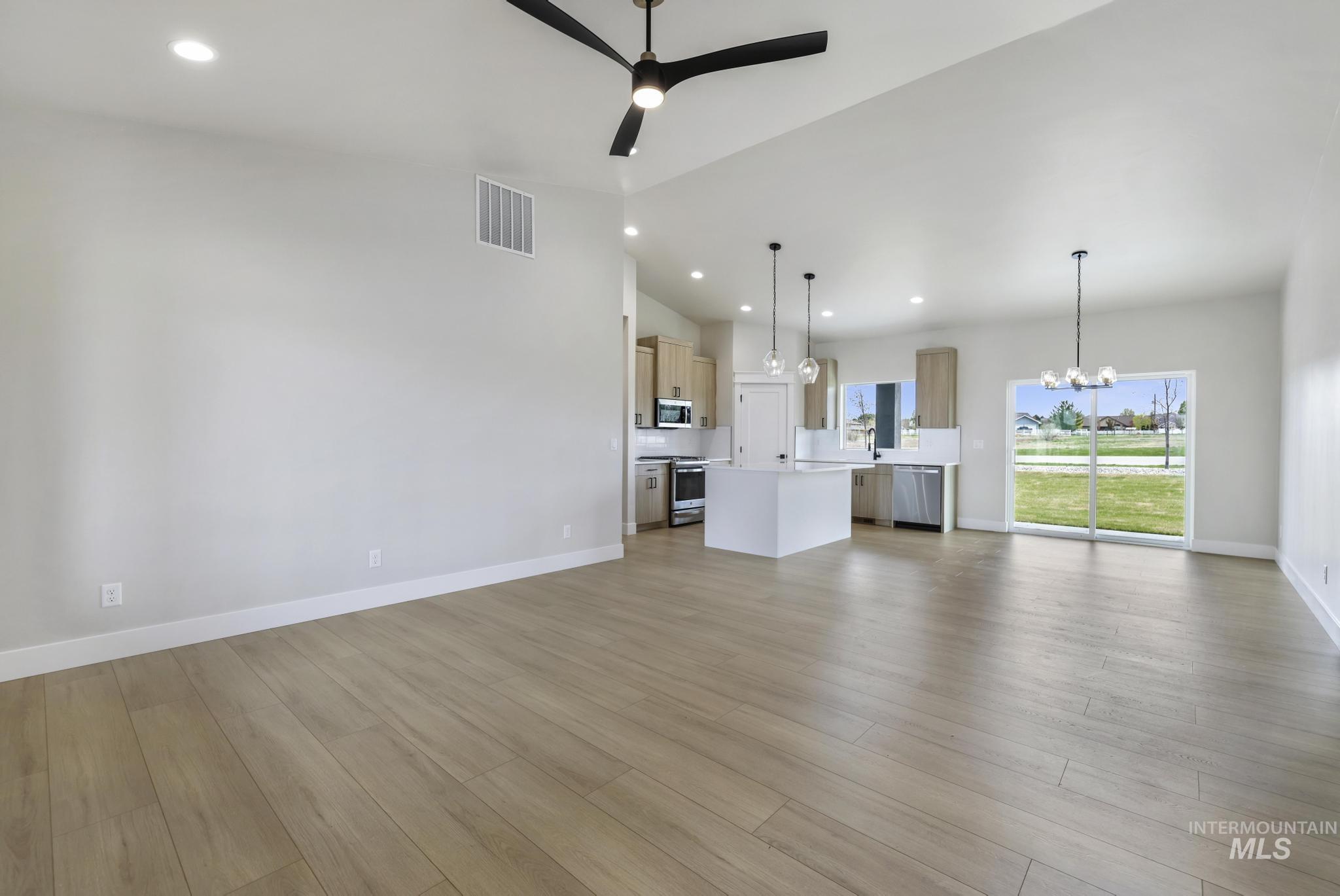 2232 Cattail Drive Property Photo 9