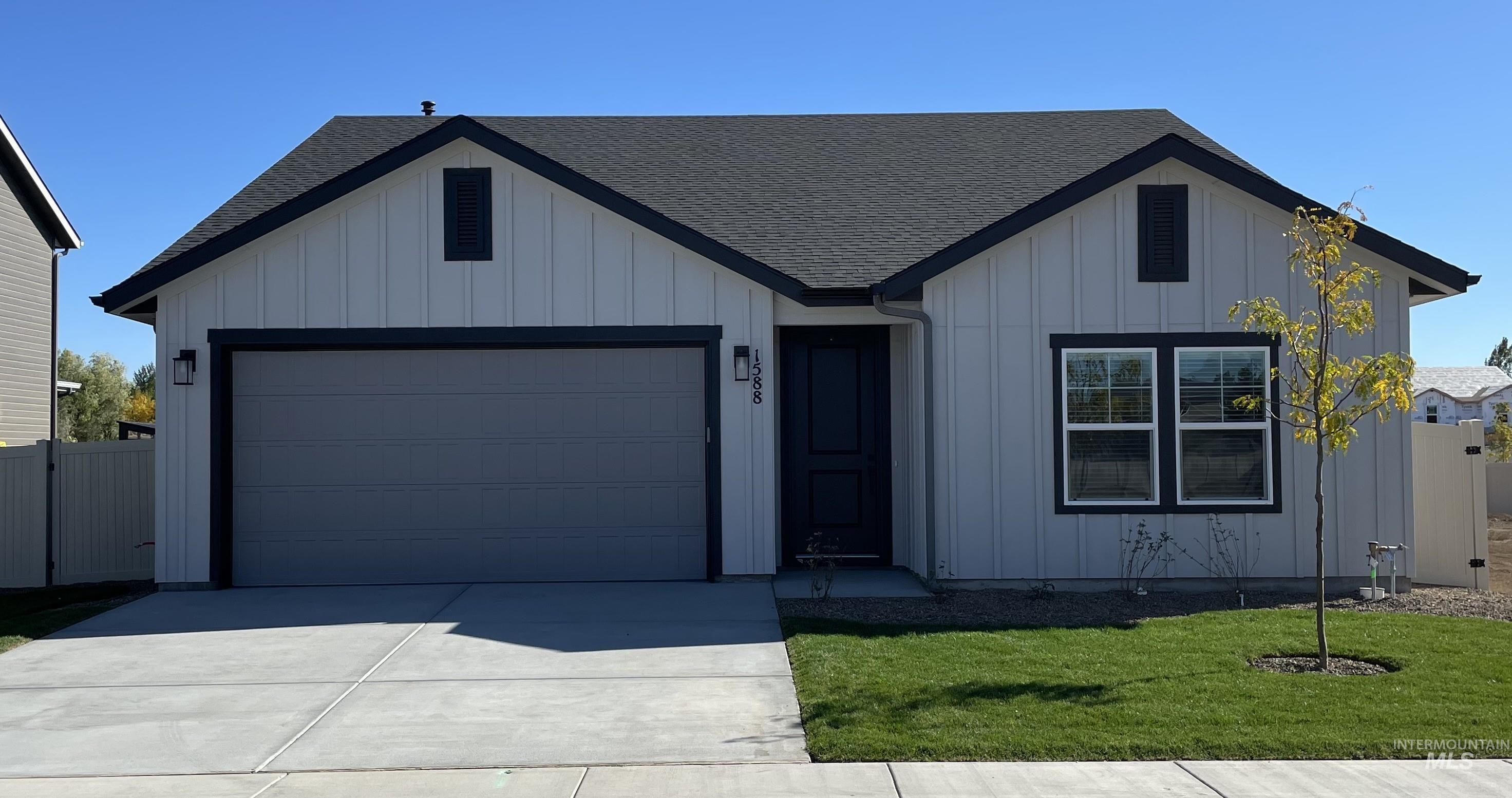 1588 Witt Property Photo 1