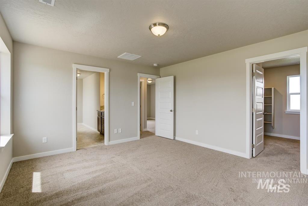 1589 Witt Property Photo 3
