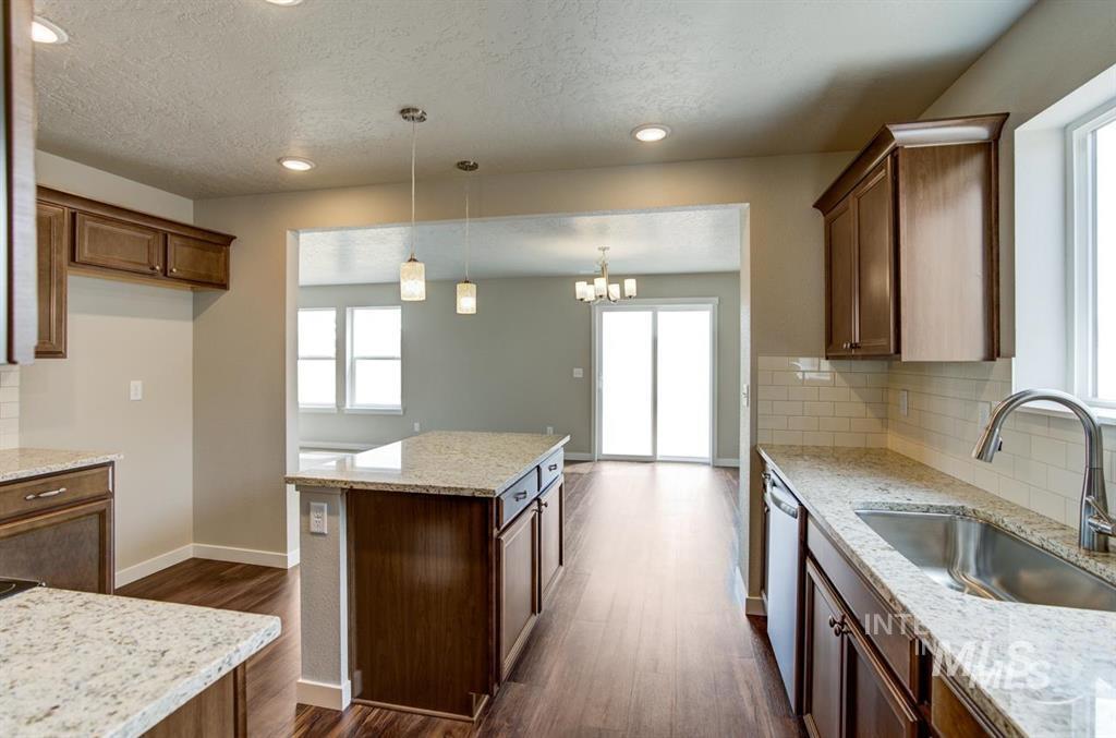 1589 Witt Property Photo 6
