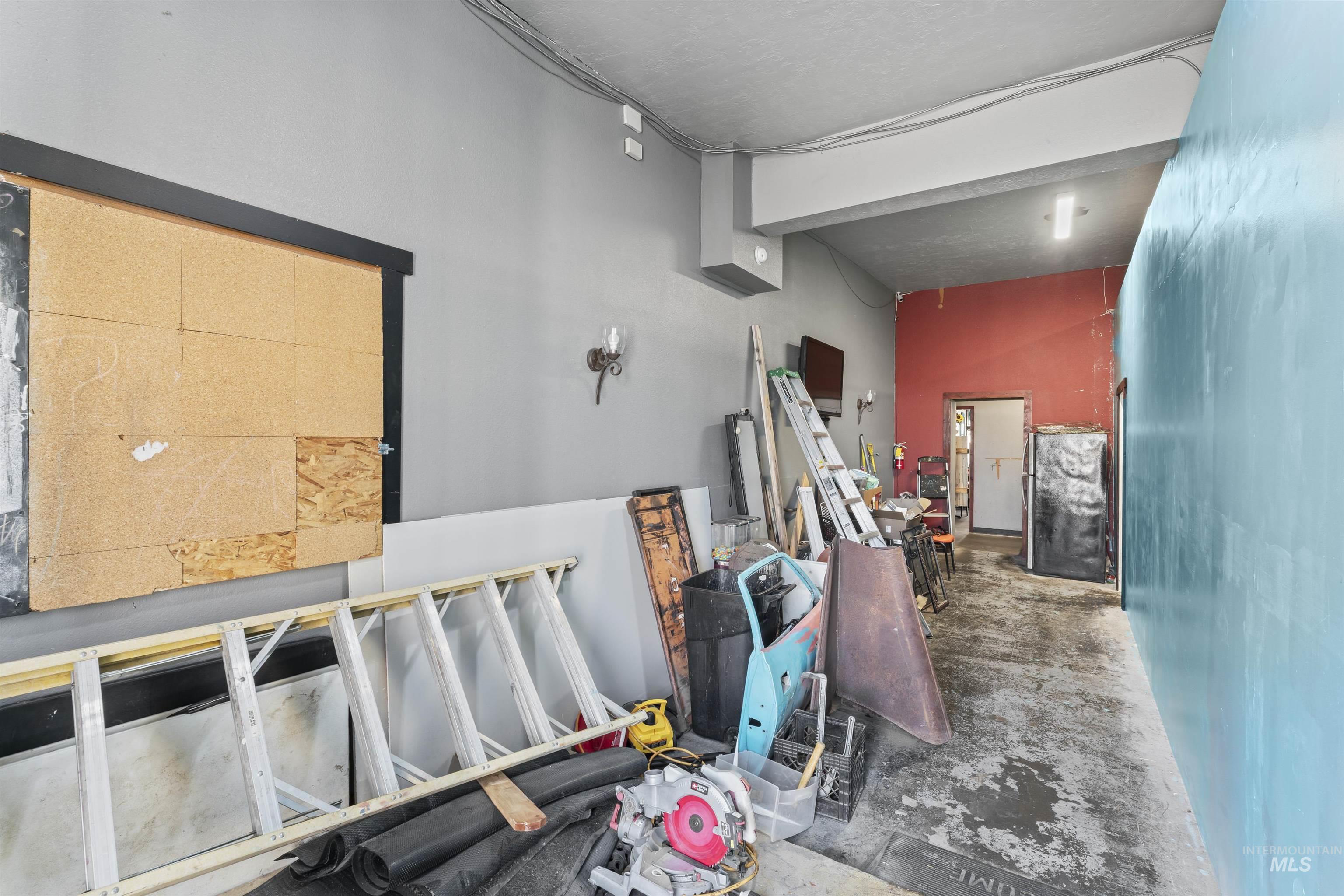 114 E Main Street Property Photo 36