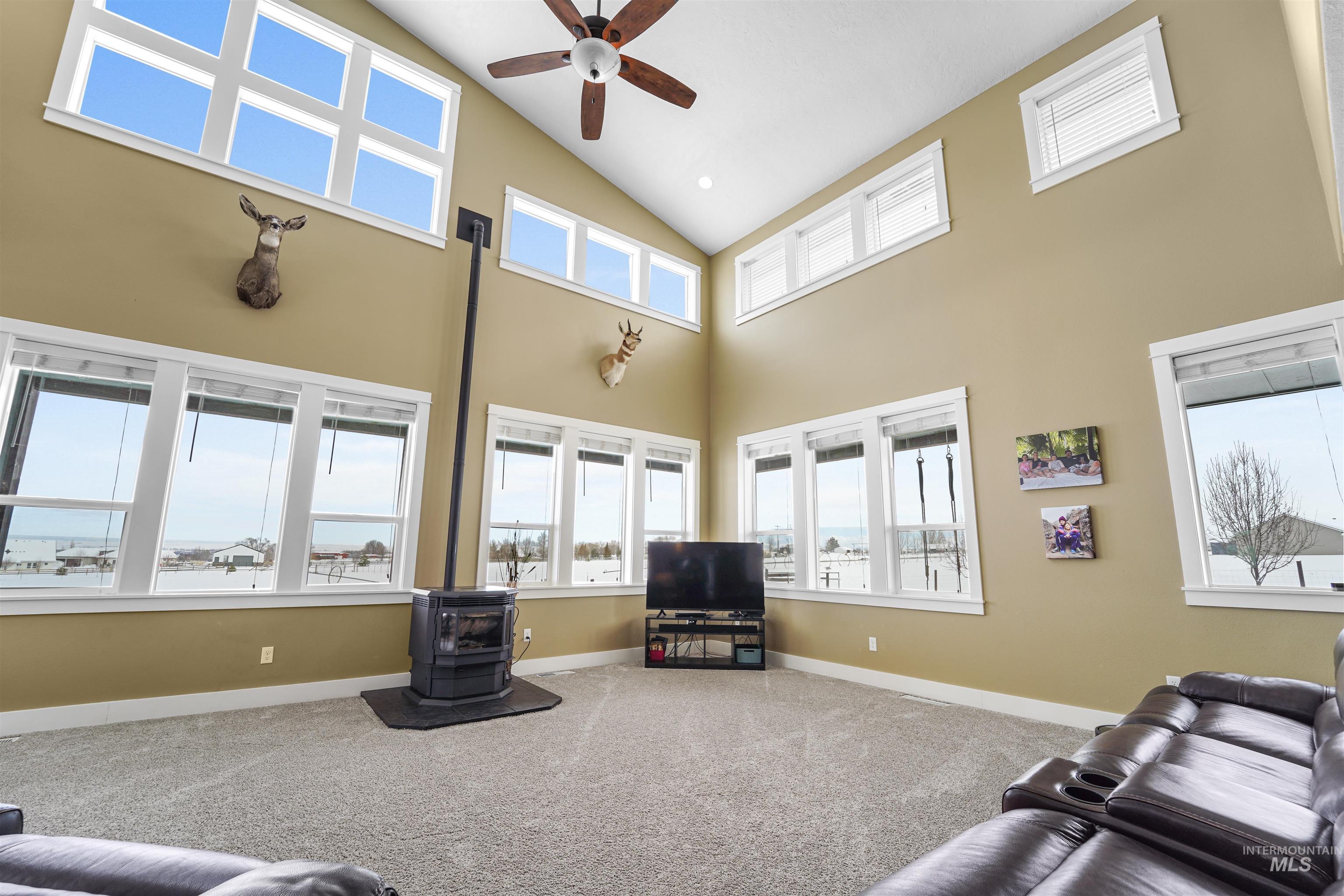 7065 Mustang Lane Property Photo 5