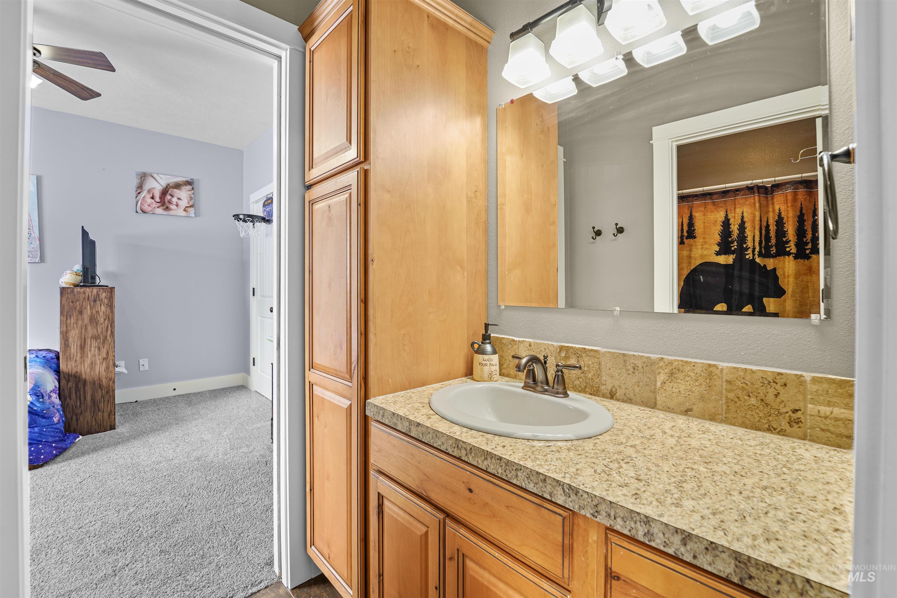 7065 Mustang Lane Property Photo 16