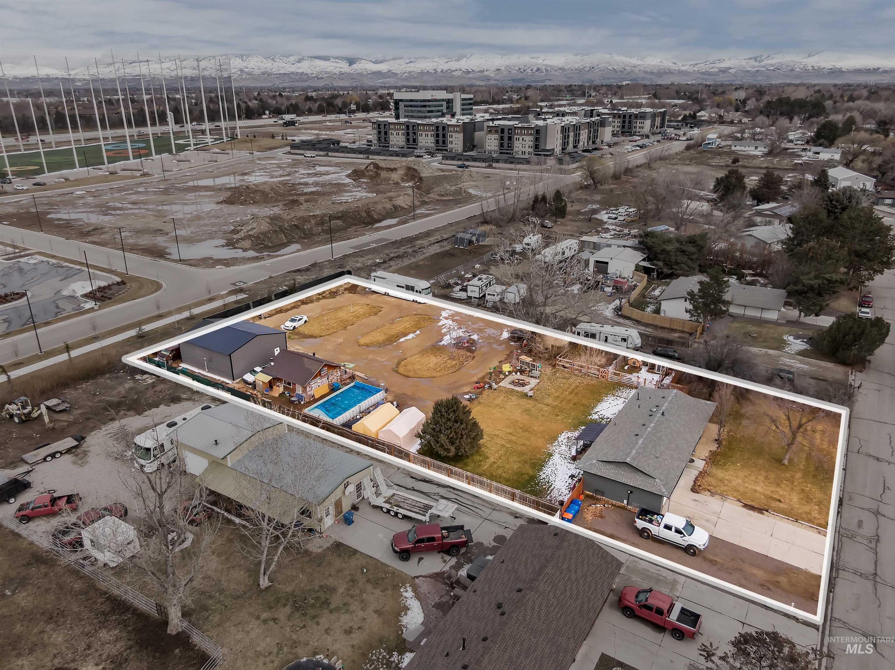 3760 Onyx Property Photo