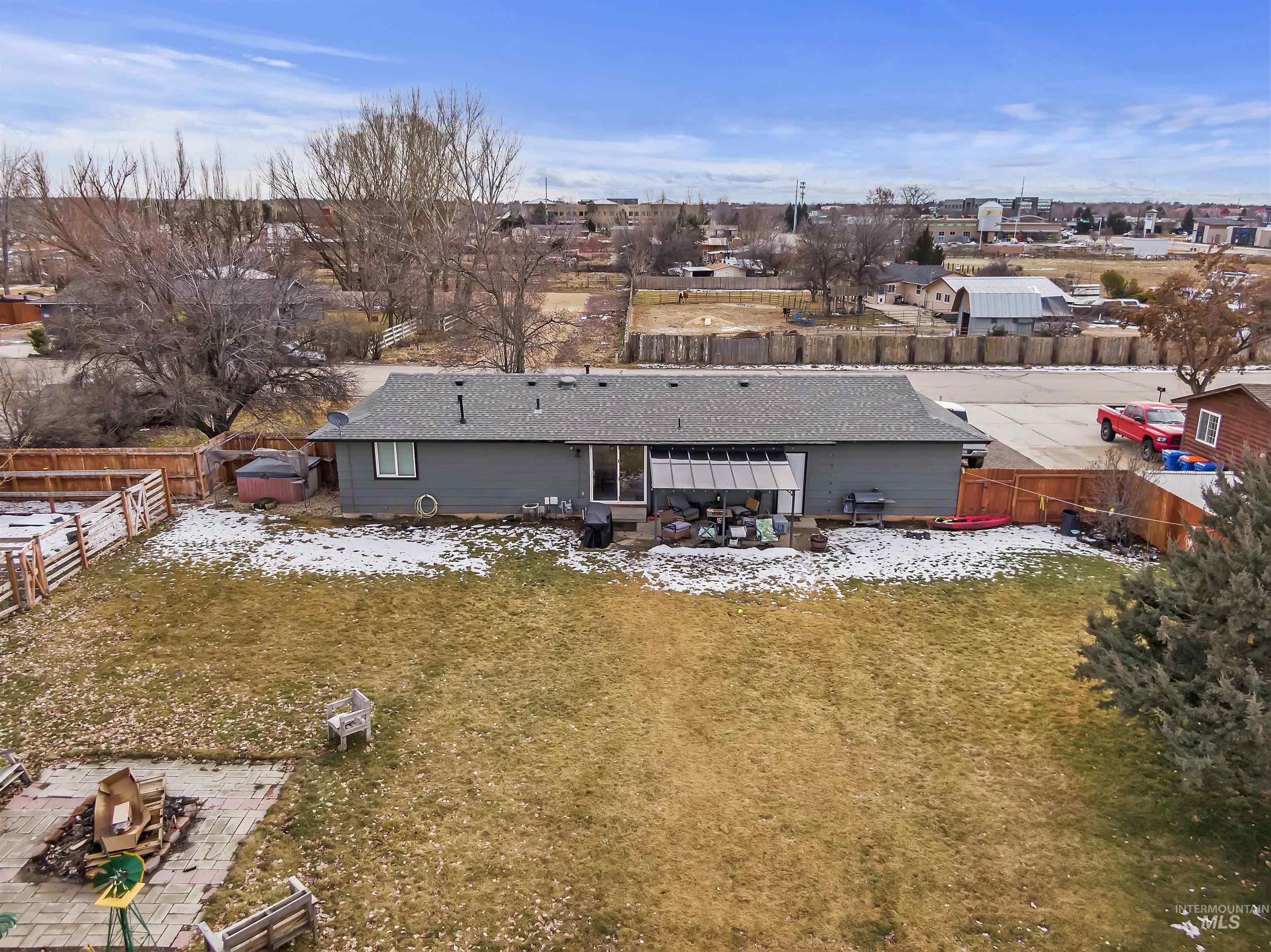 3760 Onyx Property Photo 13