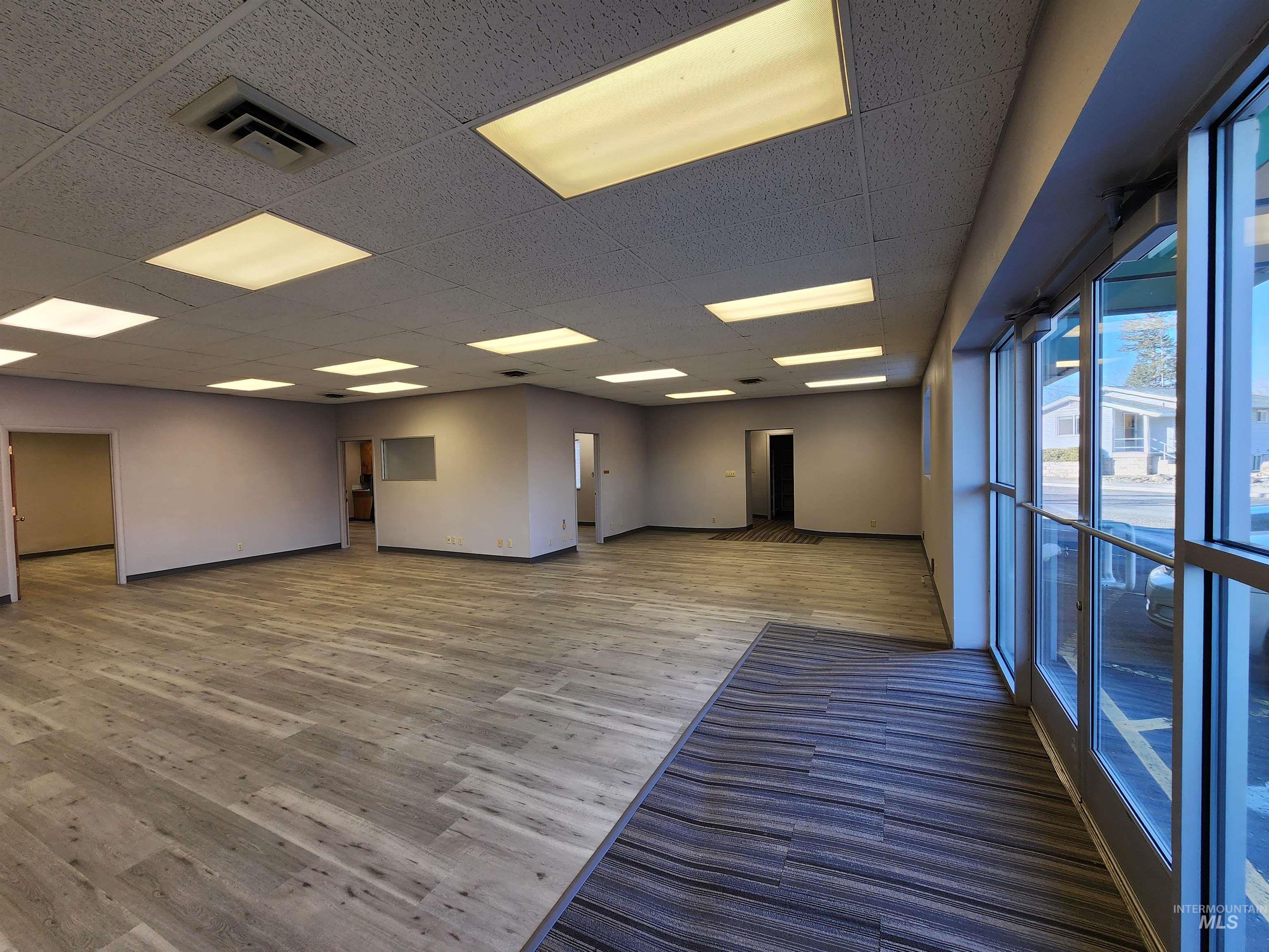 720 6th St. Property Photo 2