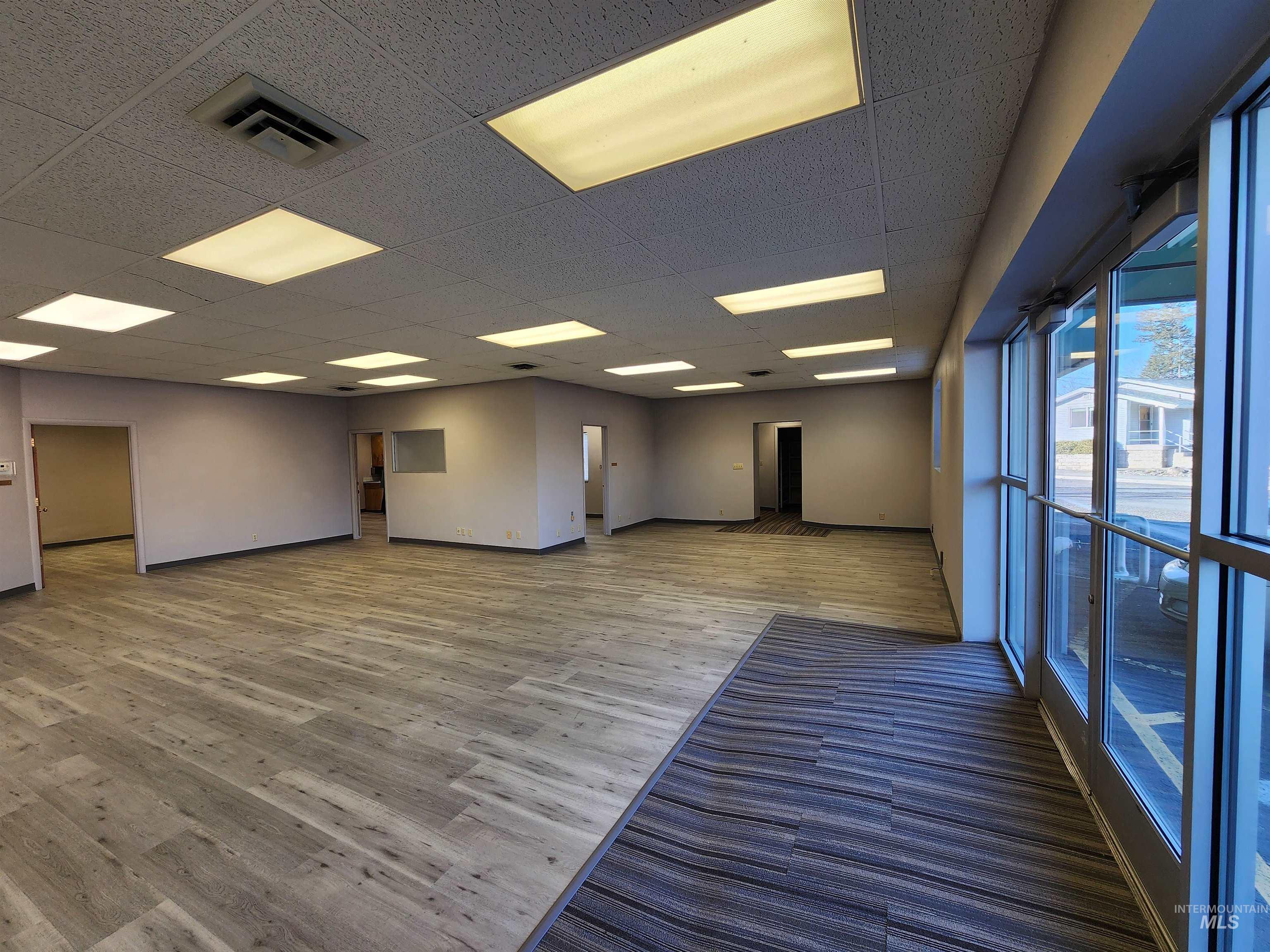 720 6th St. Property Photo 3