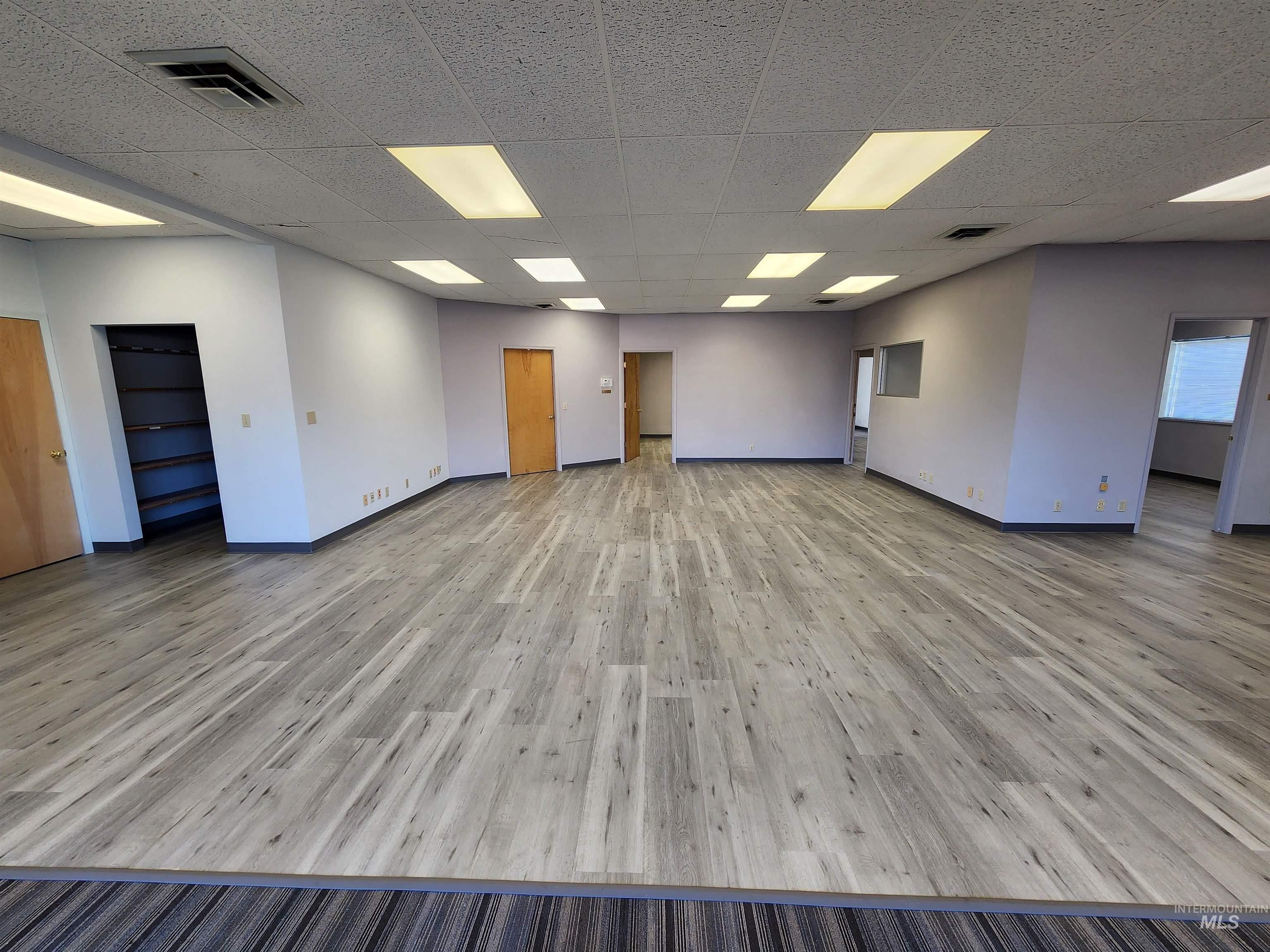 720 6th St. Property Photo 4