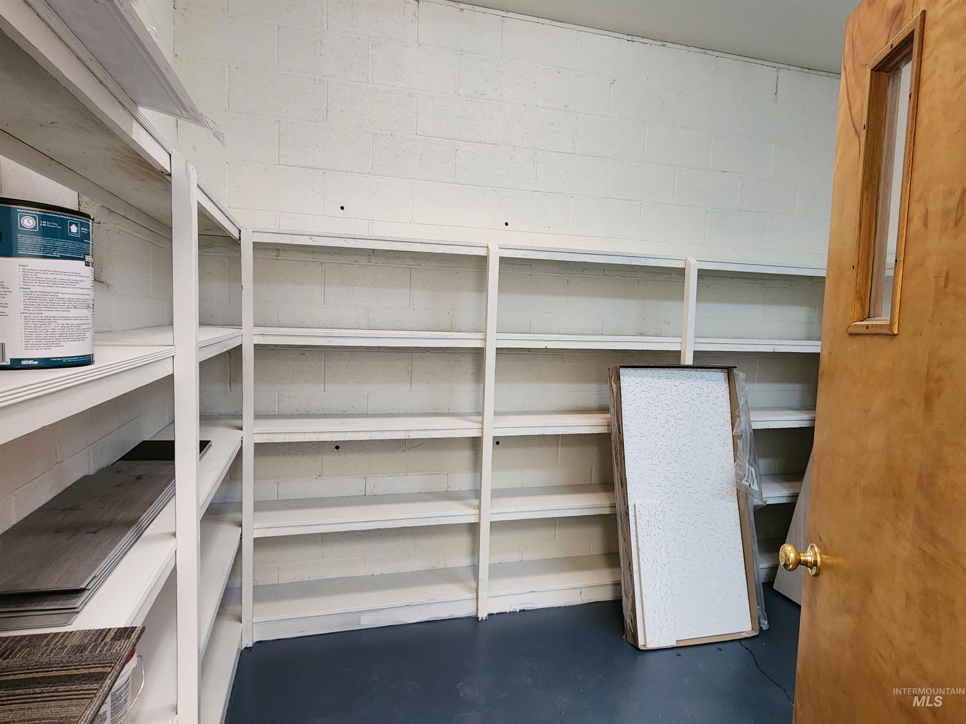 720 6th St. Property Photo 10