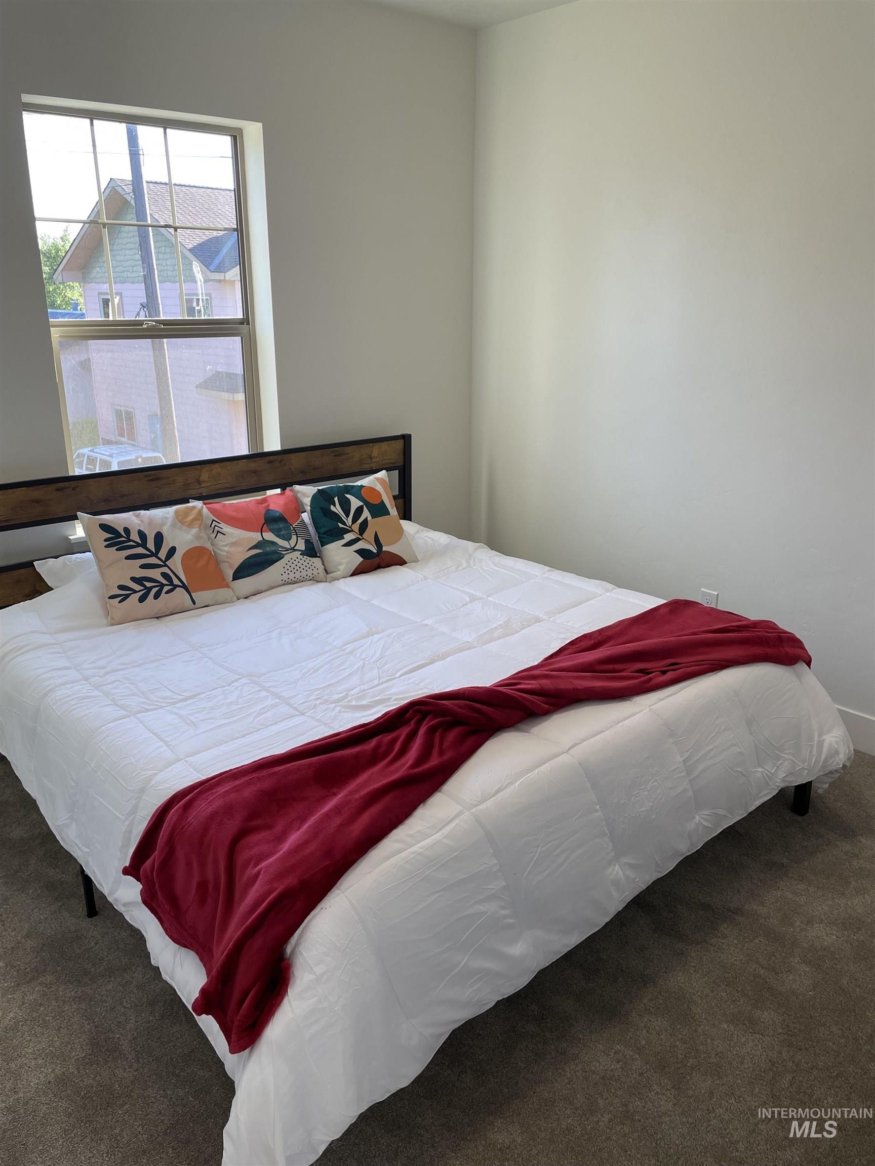 250 E Jordan Street Property Photo 49