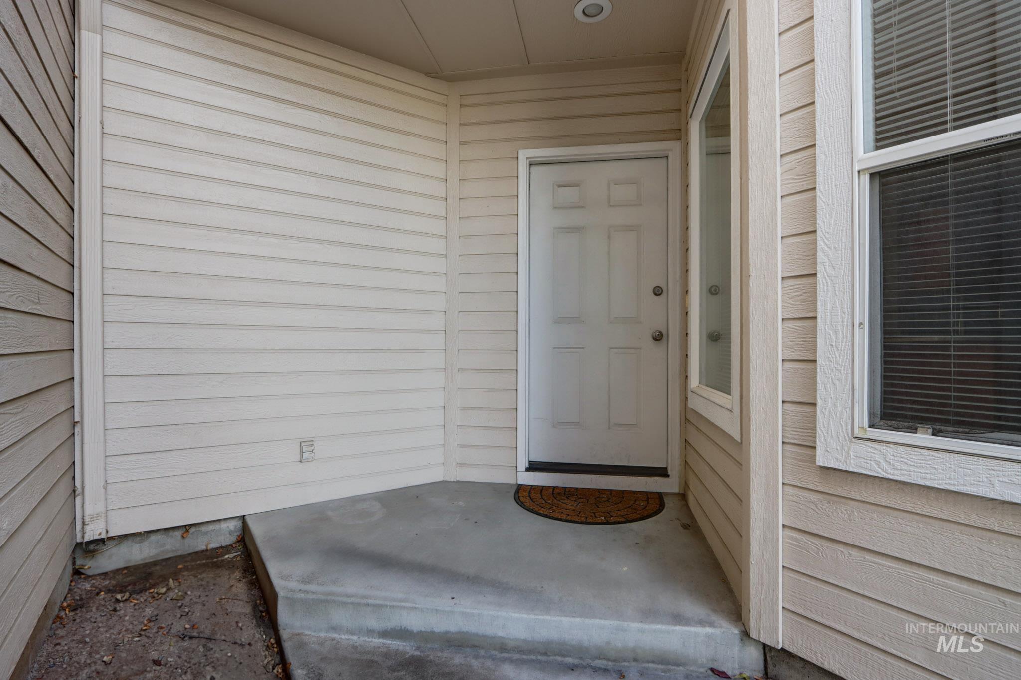9043 W Shoup Ave Property Photo 3