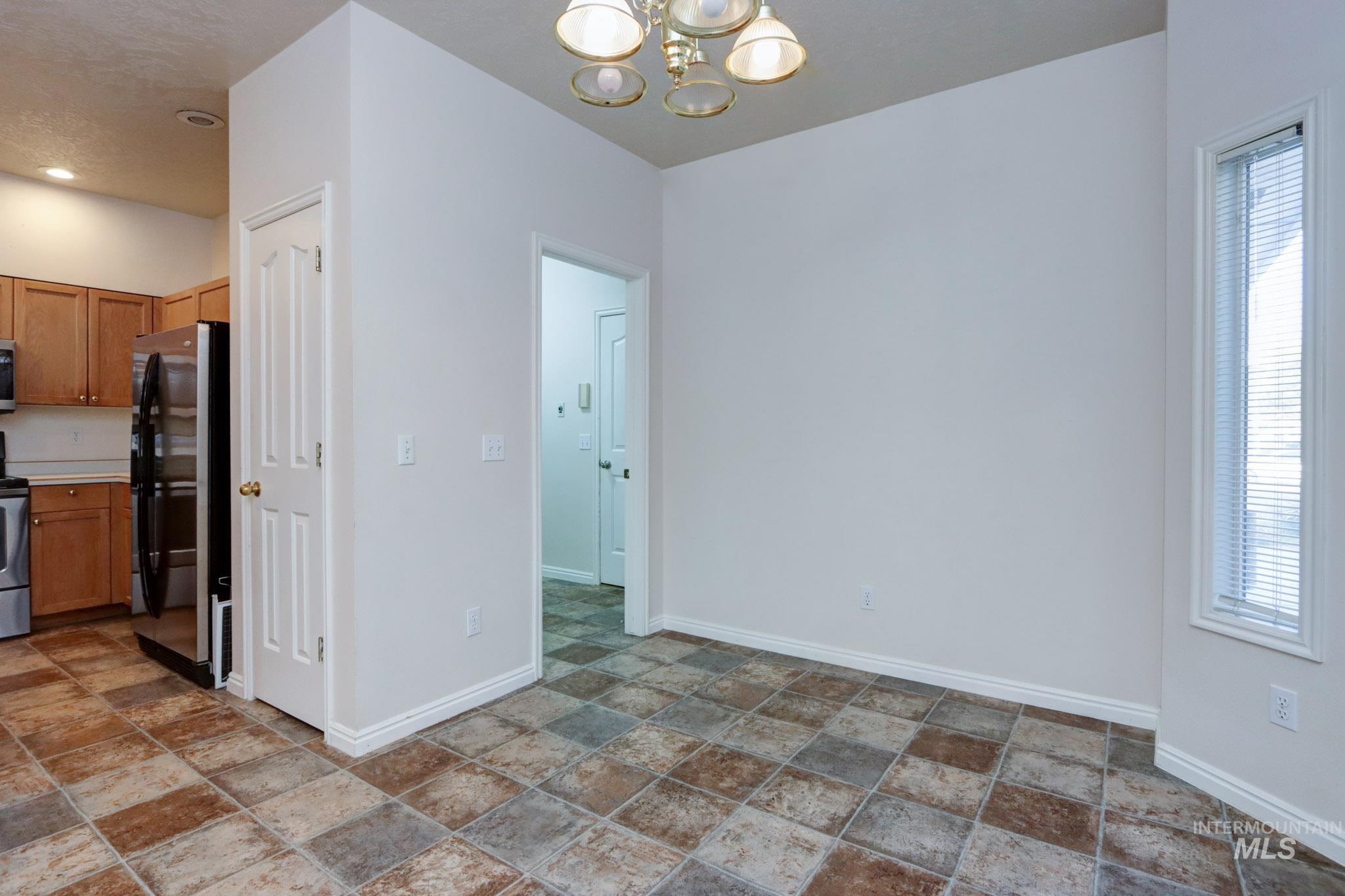 9043 W Shoup Ave Property Photo 9