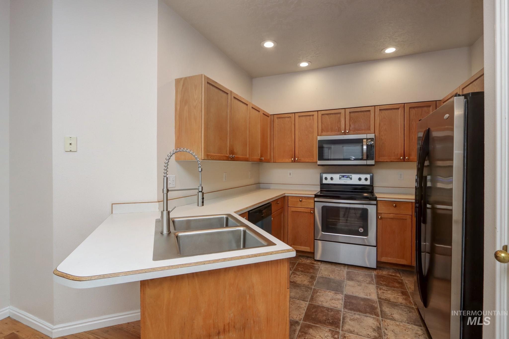 9043 W Shoup Ave Property Photo 16