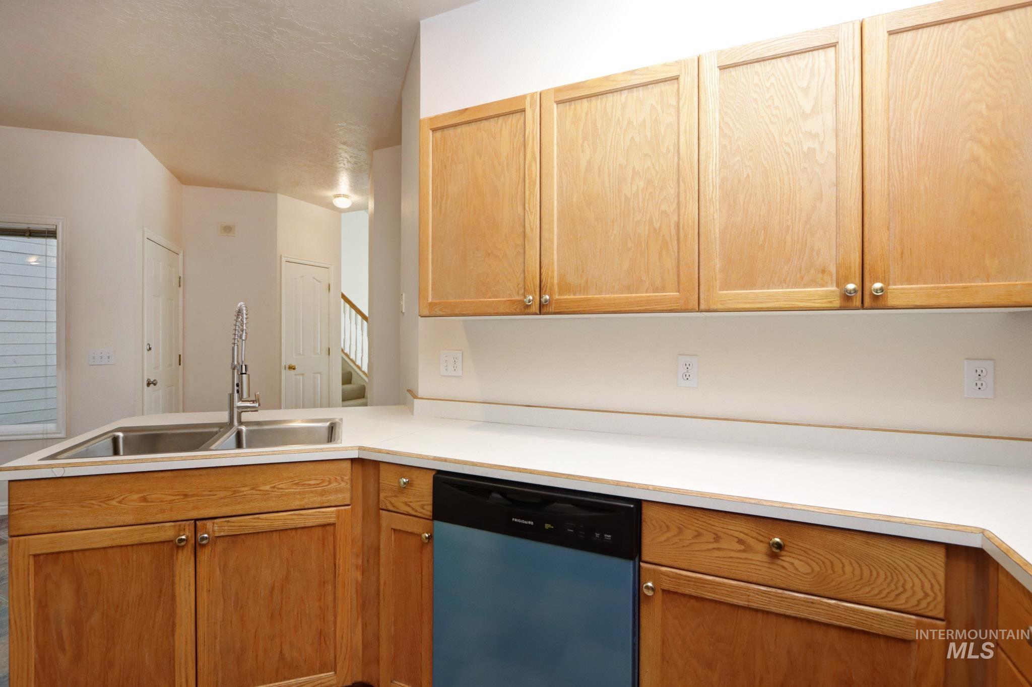 9043 W Shoup Ave Property Photo 18