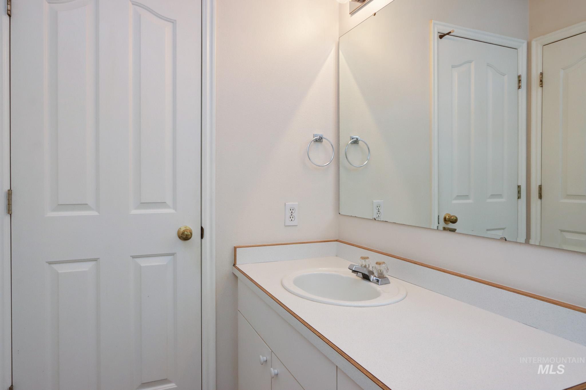 9043 W Shoup Ave Property Photo 38