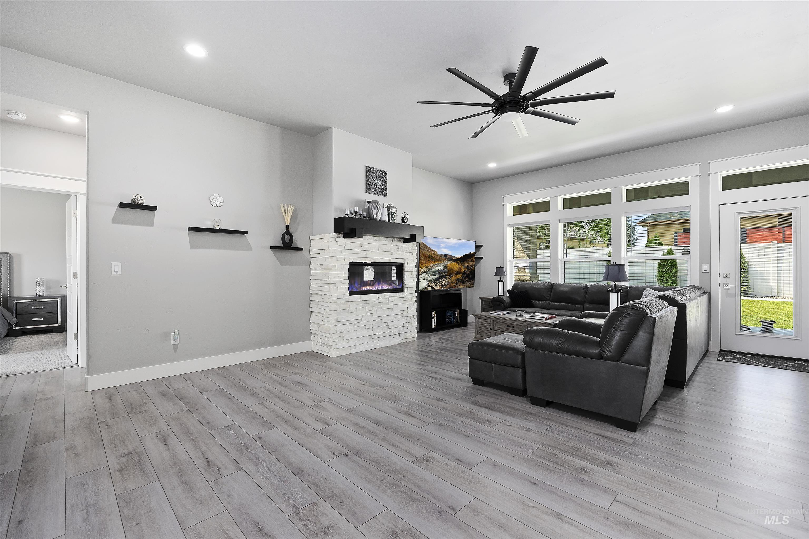 2329 Settler S Ridge Trl Property Photo 4