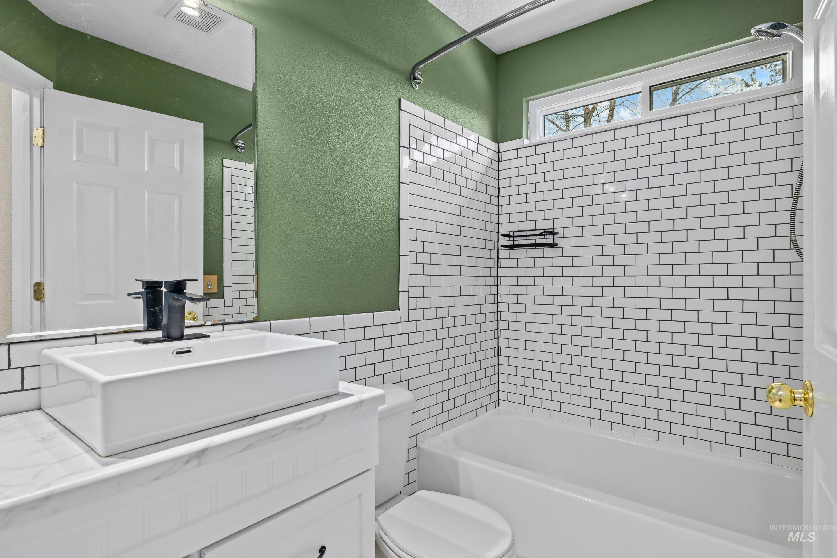 10748 W Hazelwood Property Photo 23