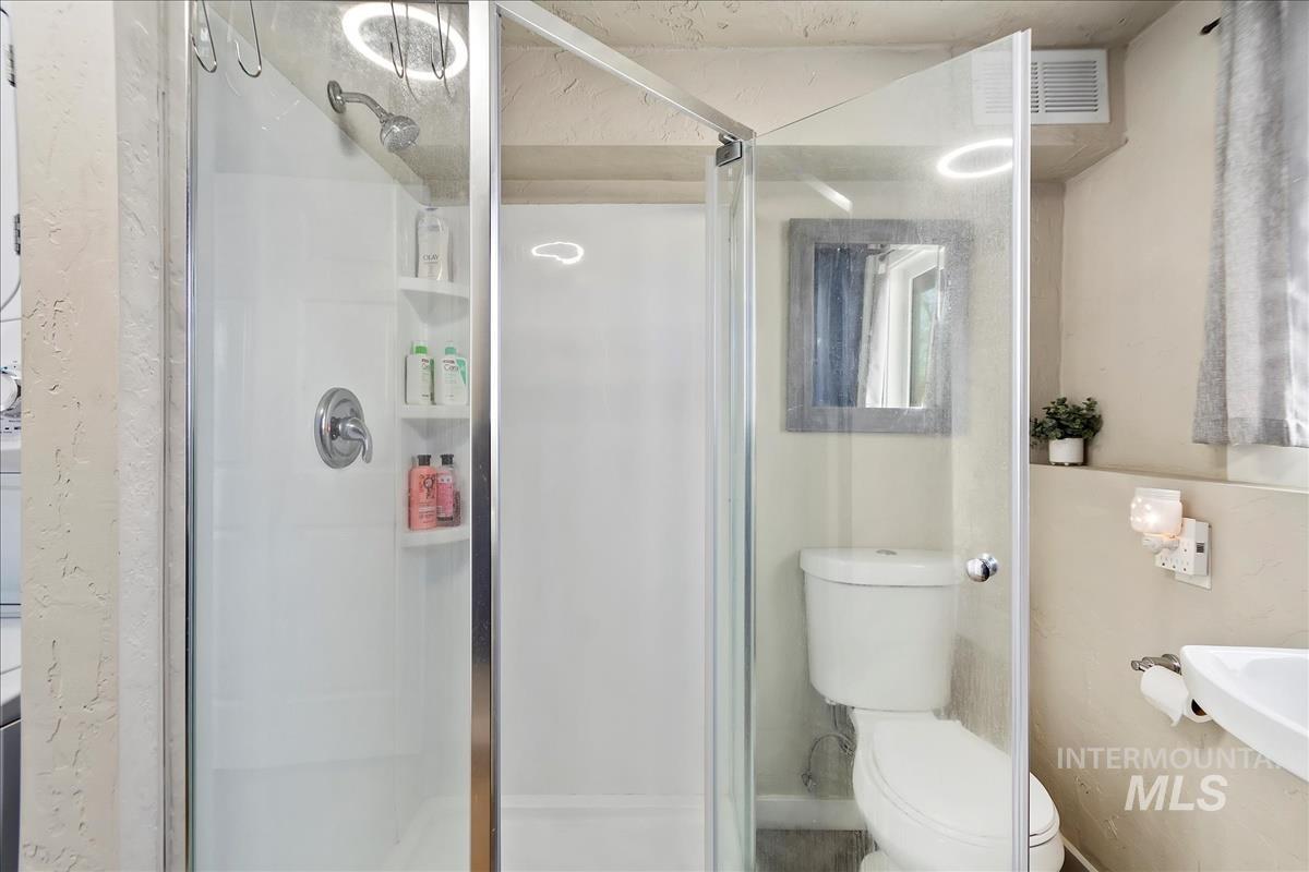 3007 S Virginia Ave Property Photo 17