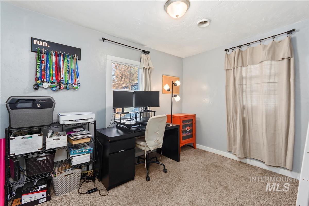 3007 S Virginia Ave Property Photo 18