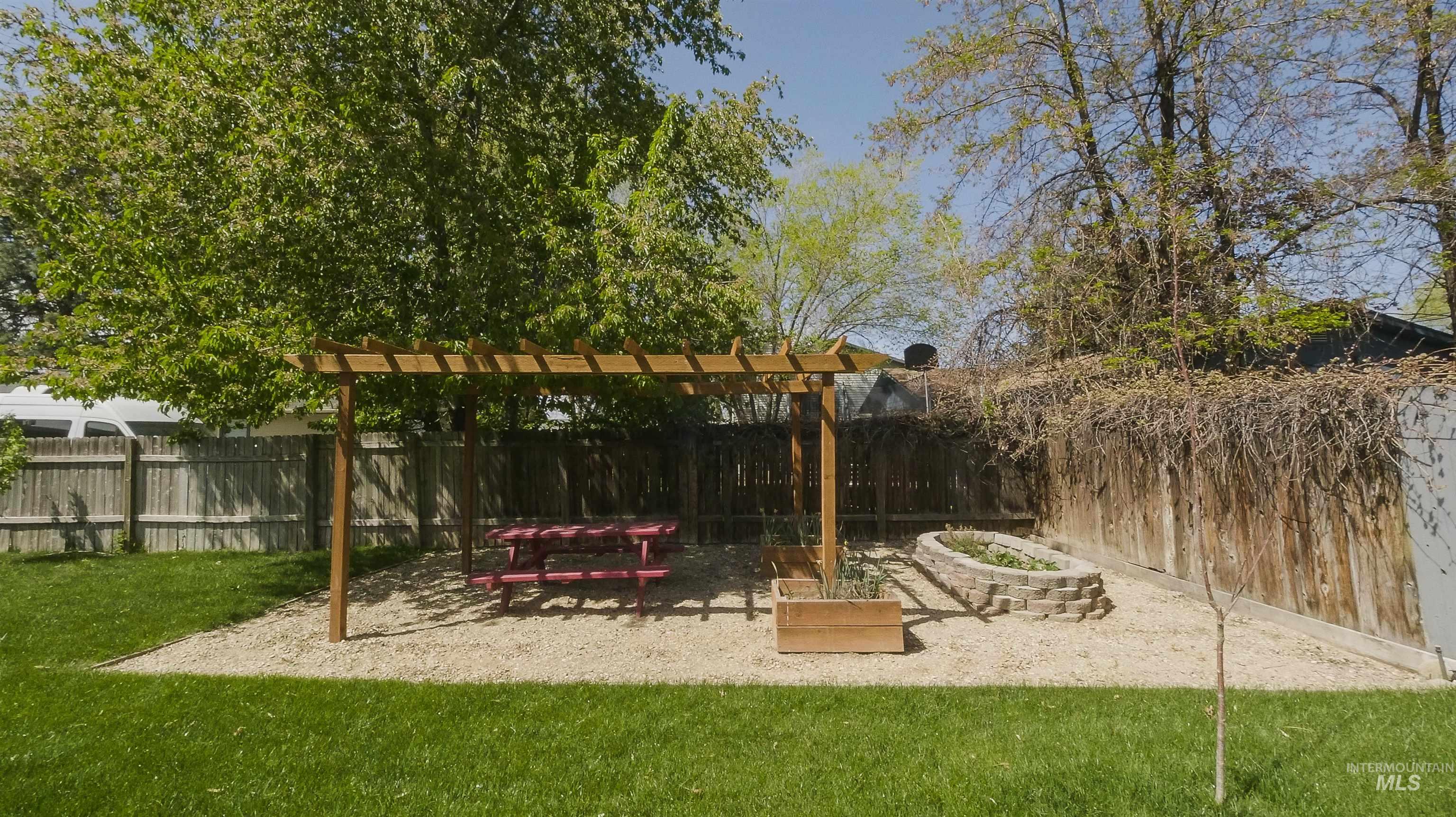 3007 S Virginia Ave Property Photo 24