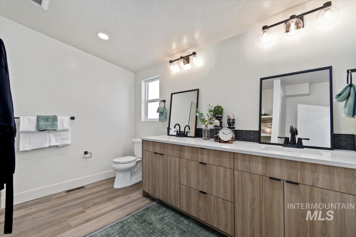 362 W London St Property Photo 19
