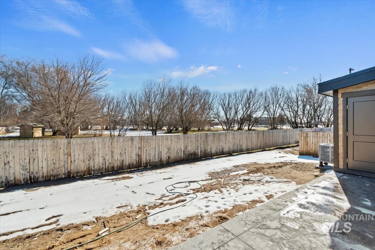 362 W London St Property Photo 27