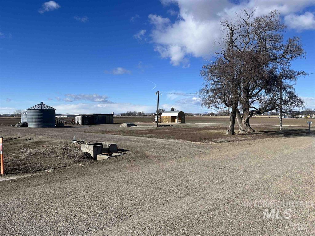 6613 Denver Rd Property Photo 1