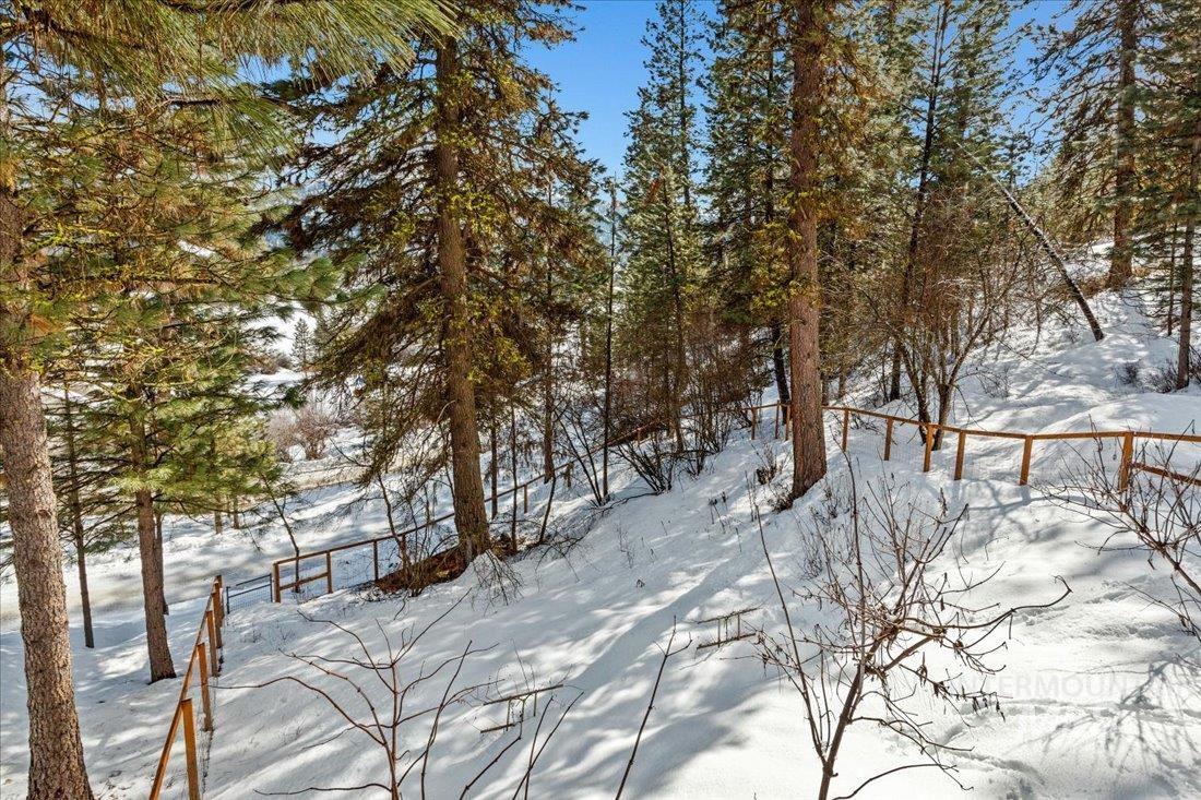 45 Scriver Woods Property Photo 12