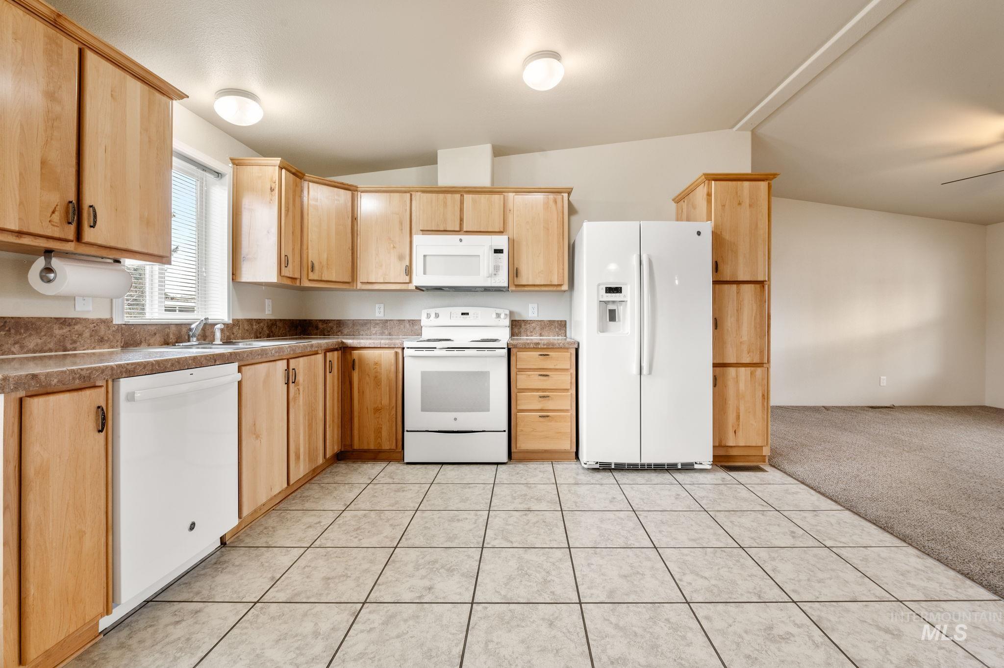 2015 6th Avenue Property Photo 9
