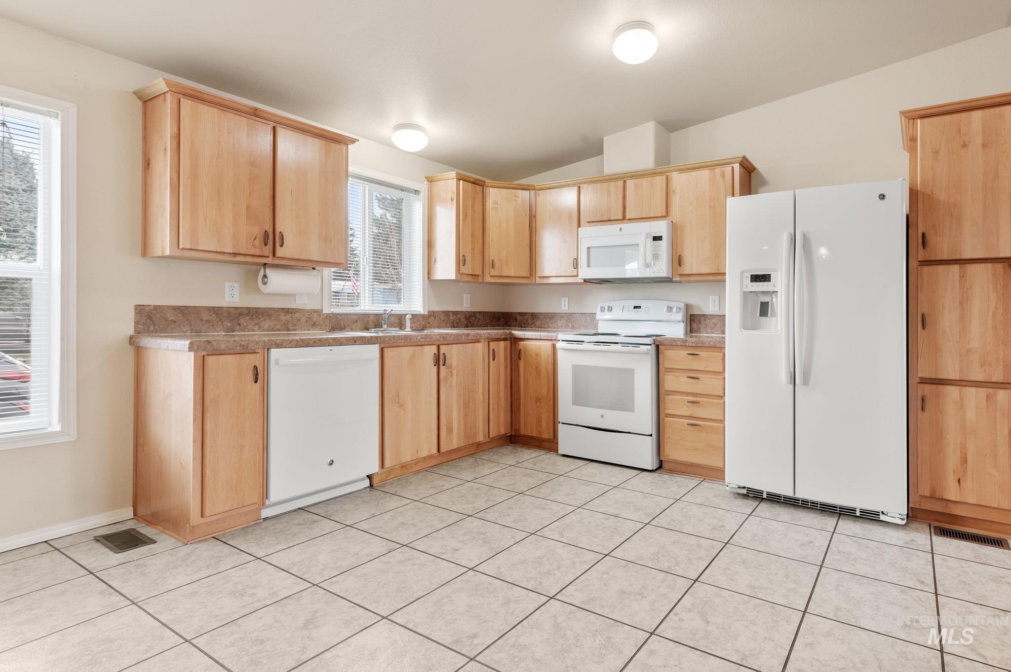2015 6th Avenue Property Photo 10
