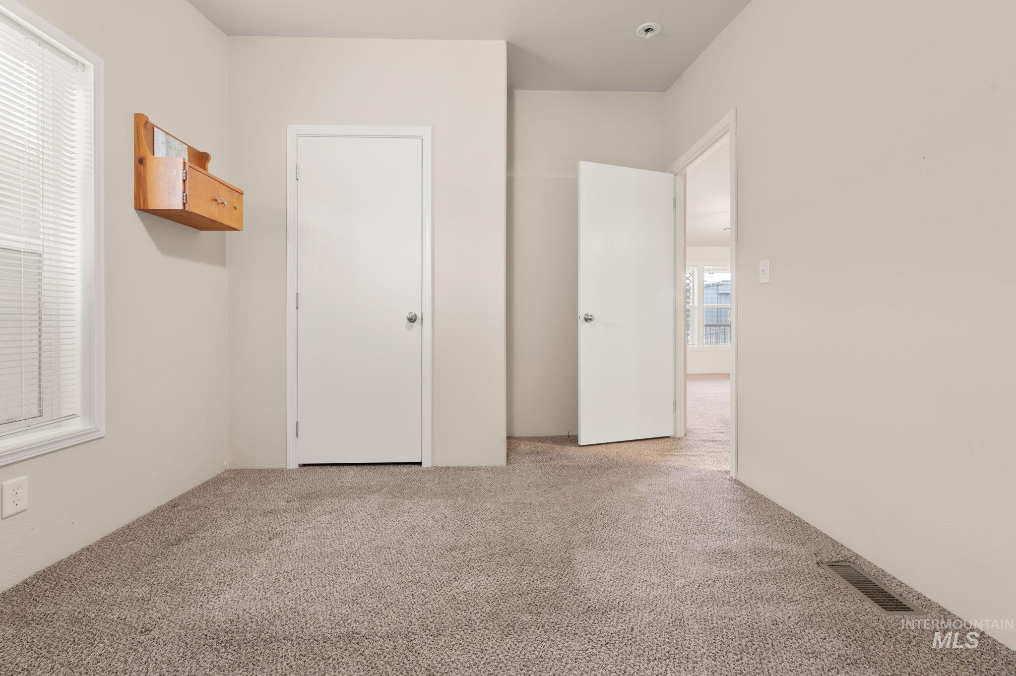 2015 6th Avenue Property Photo 18