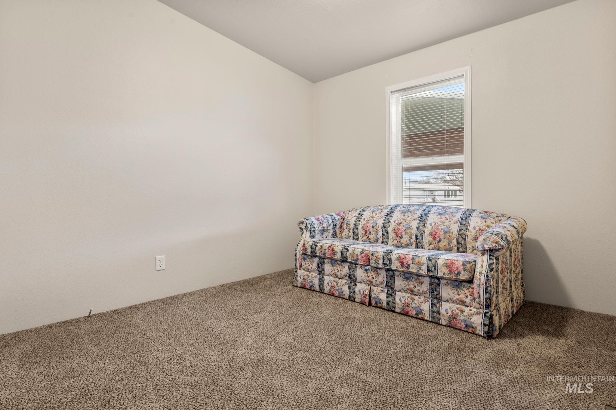 2015 6th Avenue Property Photo 21