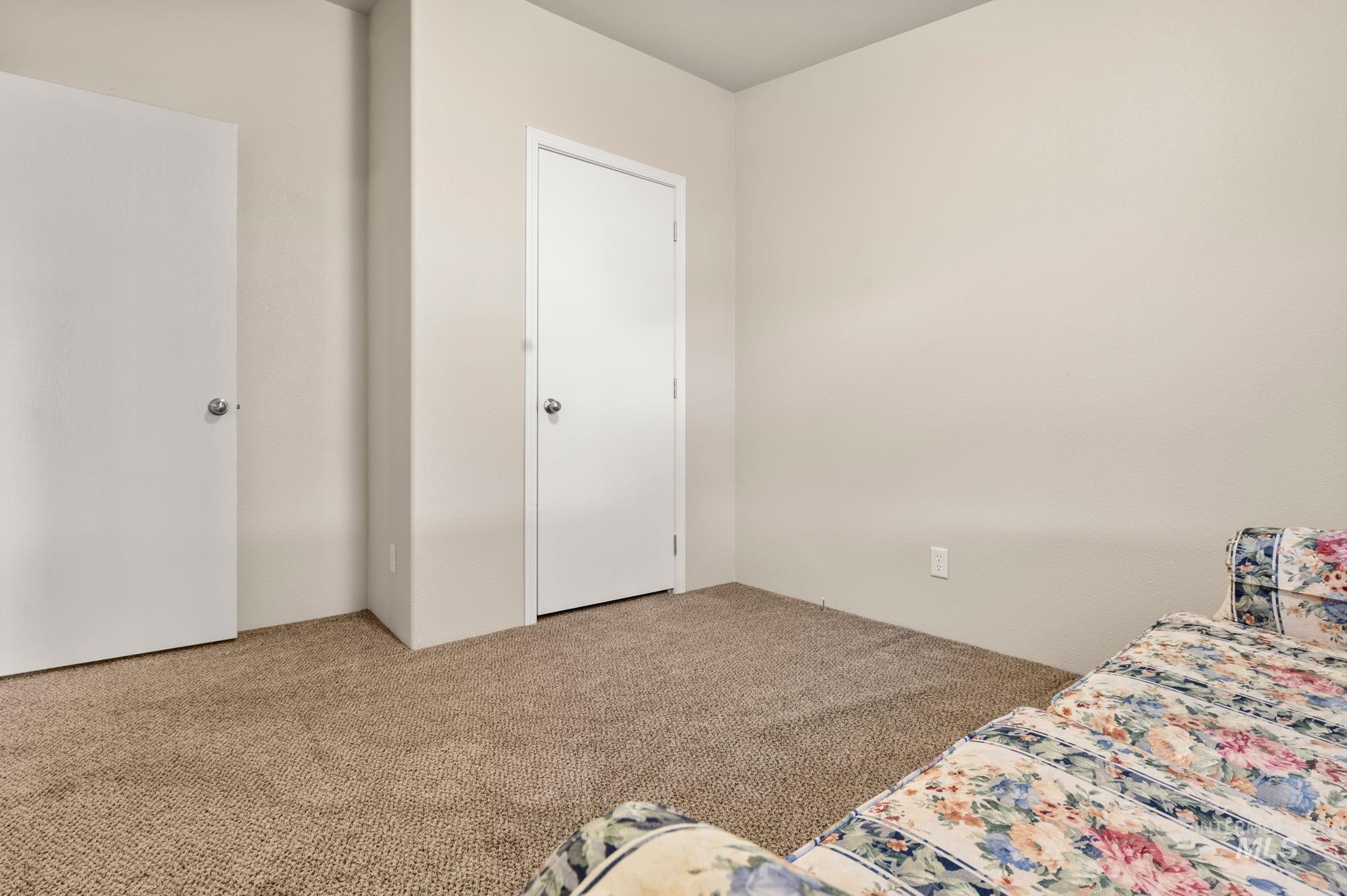 2015 6th Avenue Property Photo 22