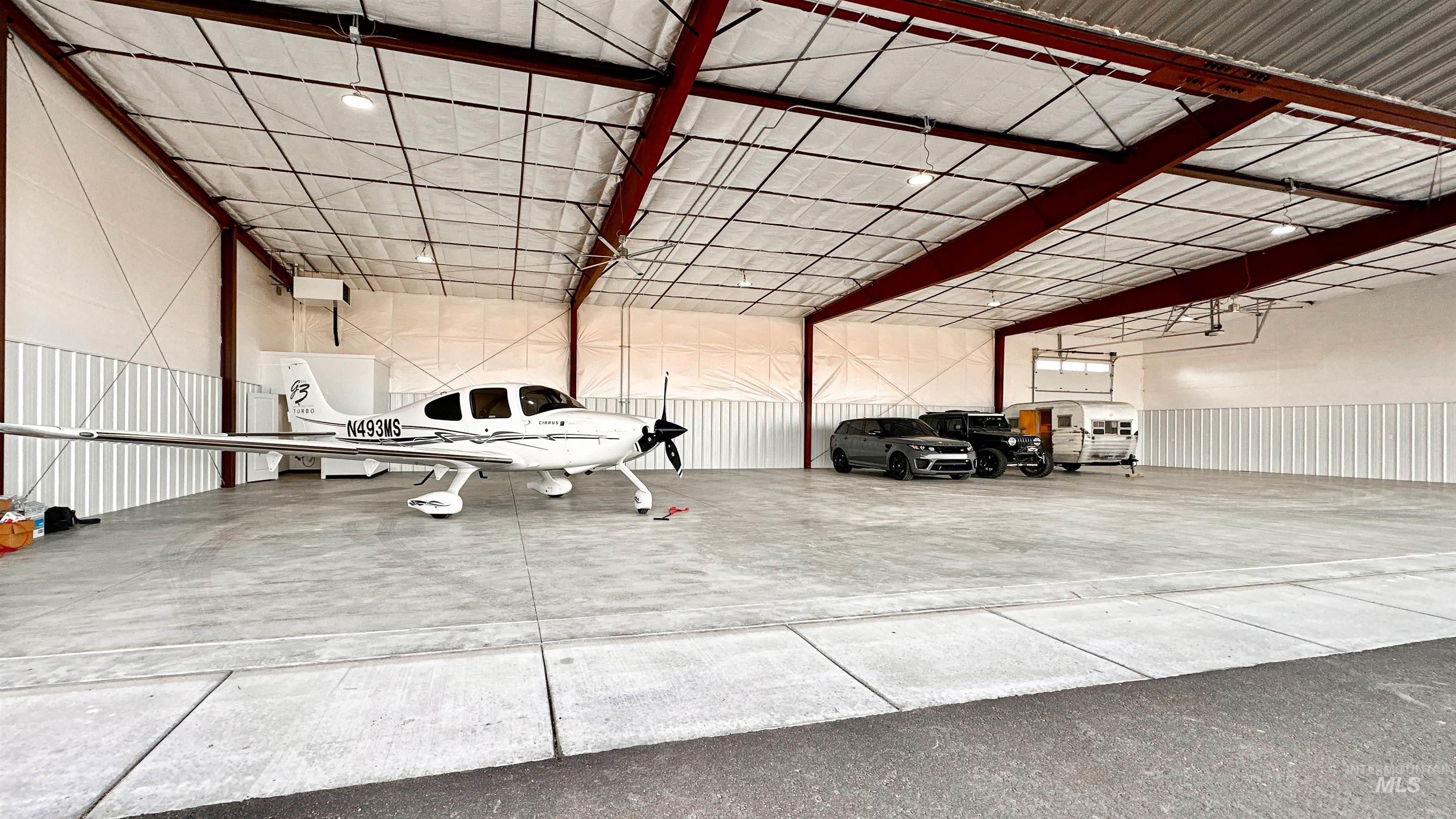 5515 Aviation Way Property Photo 7