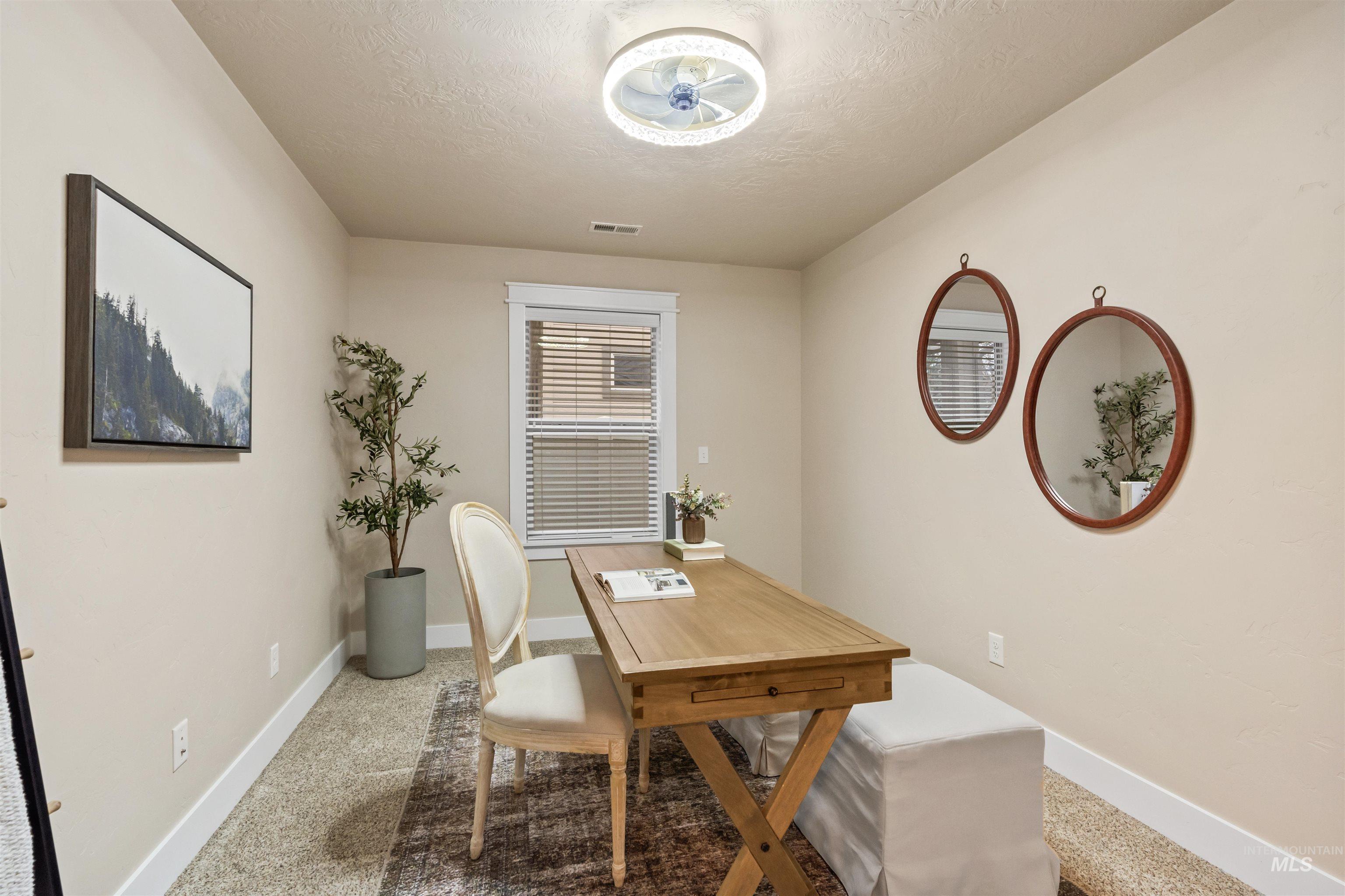 1511 E Strauss Property Photo 20