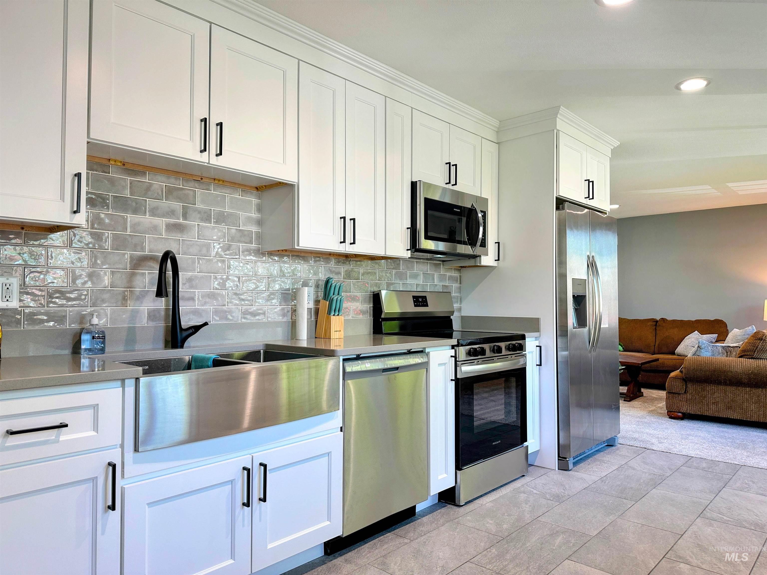 1111 7th Street Property Photo 4