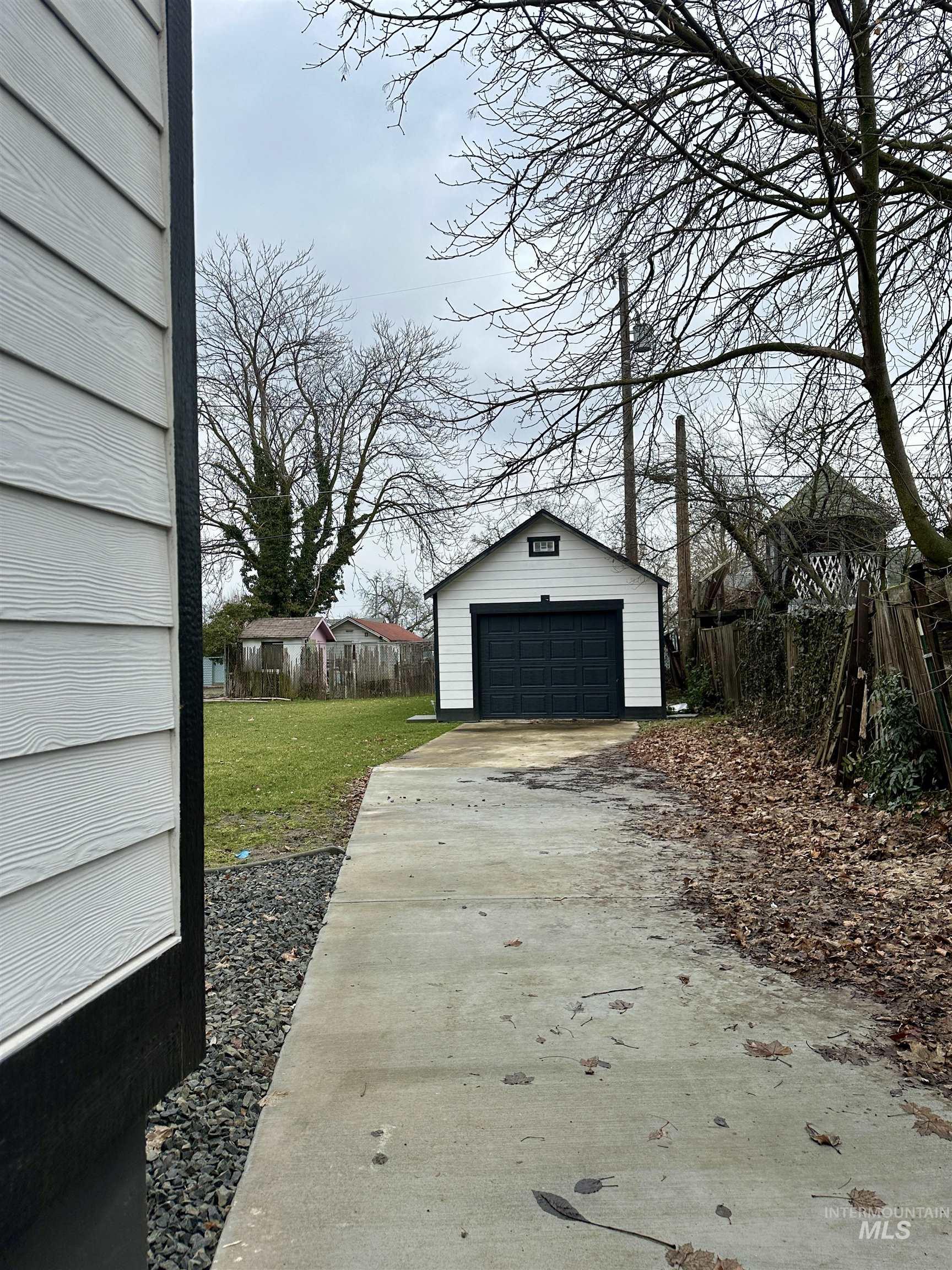 1111 7th Street Property Photo 38
