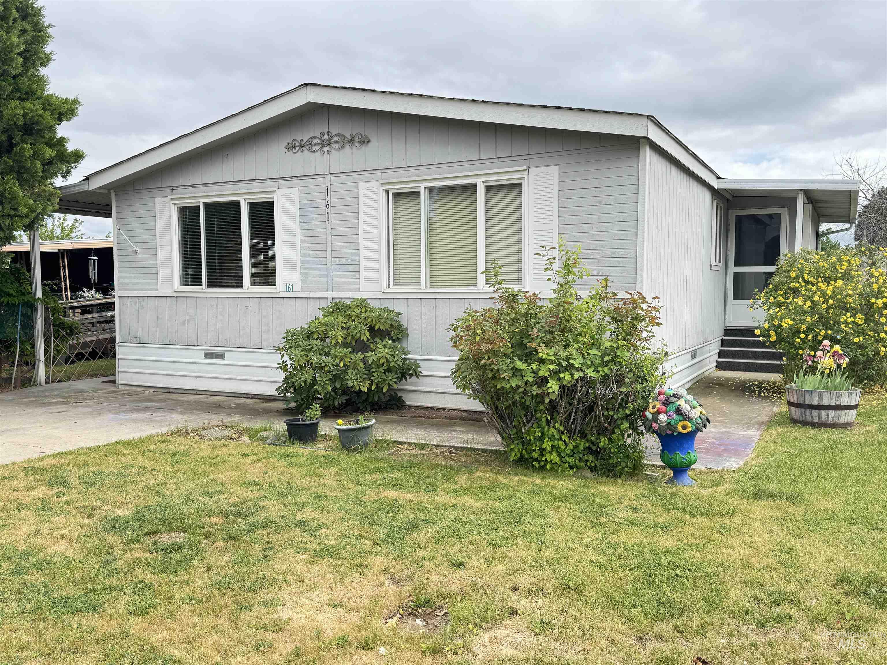 2015 6th Avenue Property Photo 1