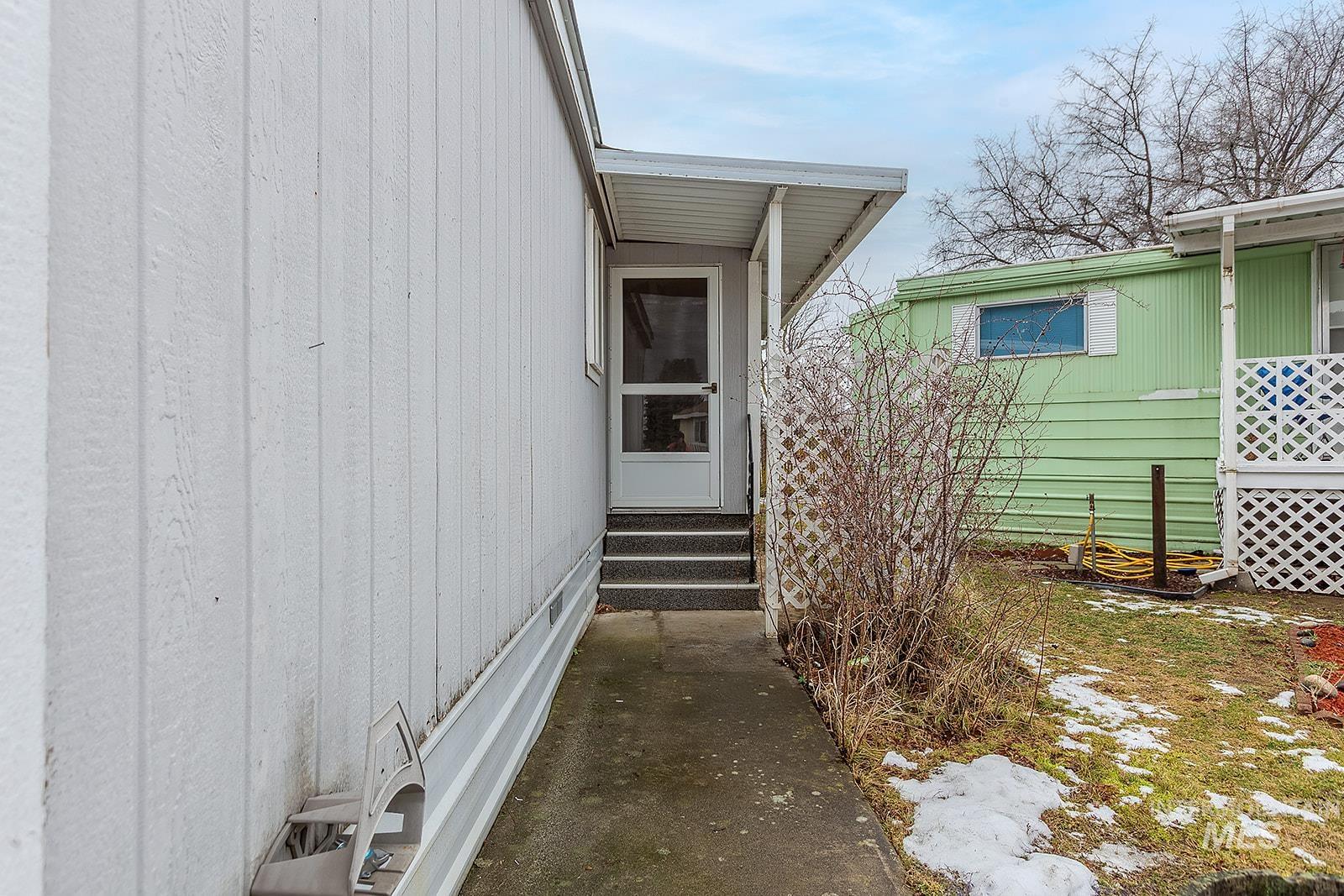 2015 6th Avenue Property Photo 15