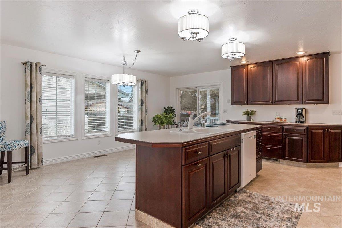 170 Toner Dr Property Photo 8