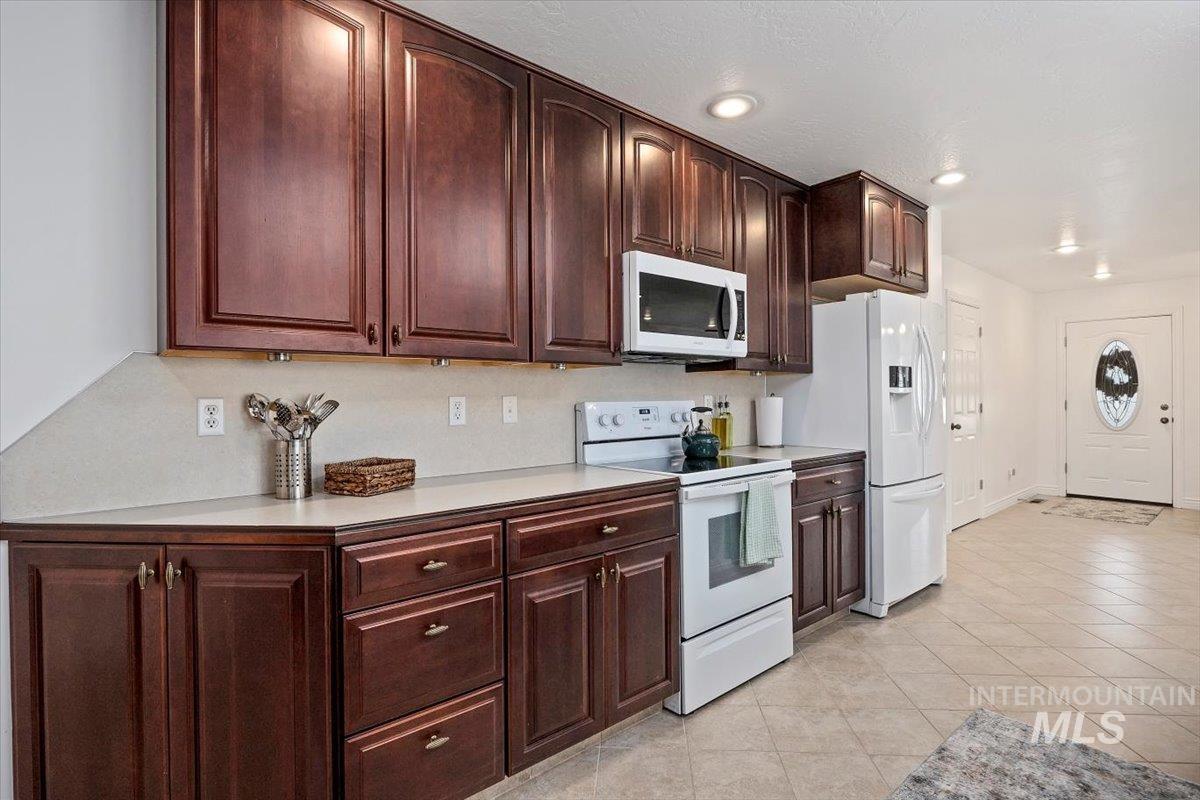 170 Toner Dr Property Photo 12