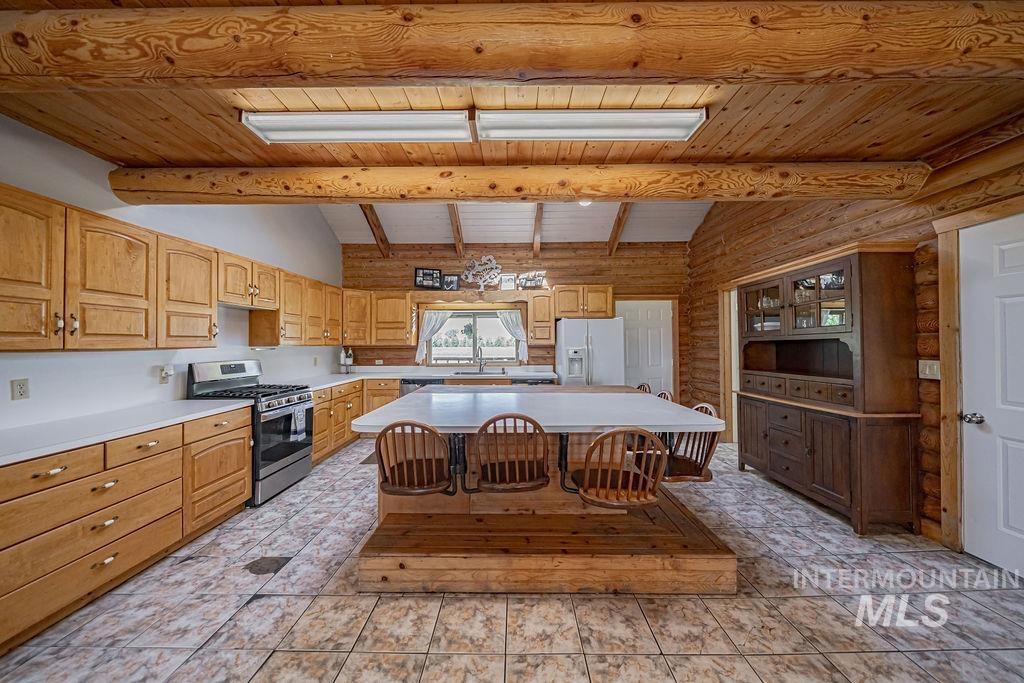 577 N 4200 E Property Photo 5