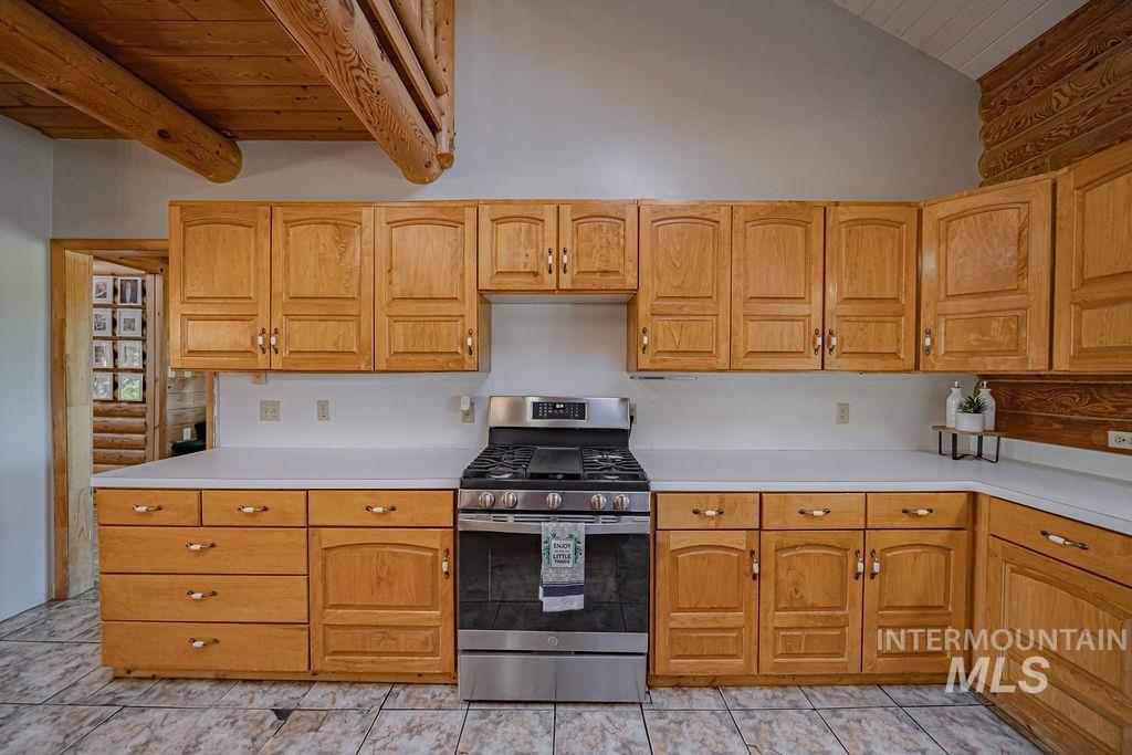 577 N 4200 E Property Photo 12