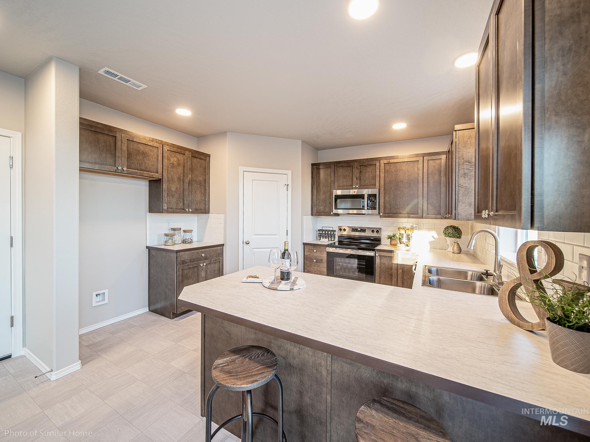 1108 Mason View Place Property Photo 6