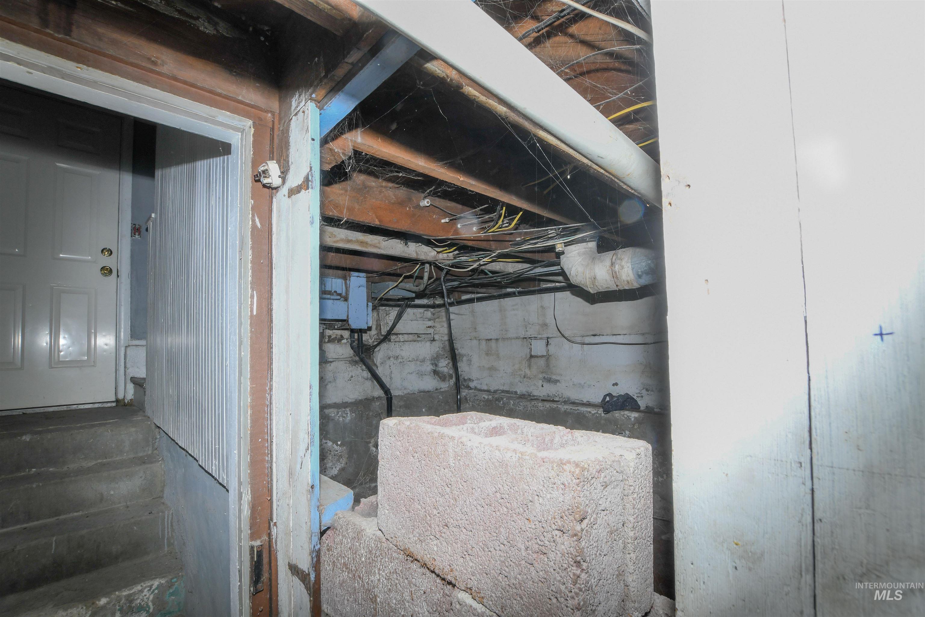 507 Fillmore Property Photo 18