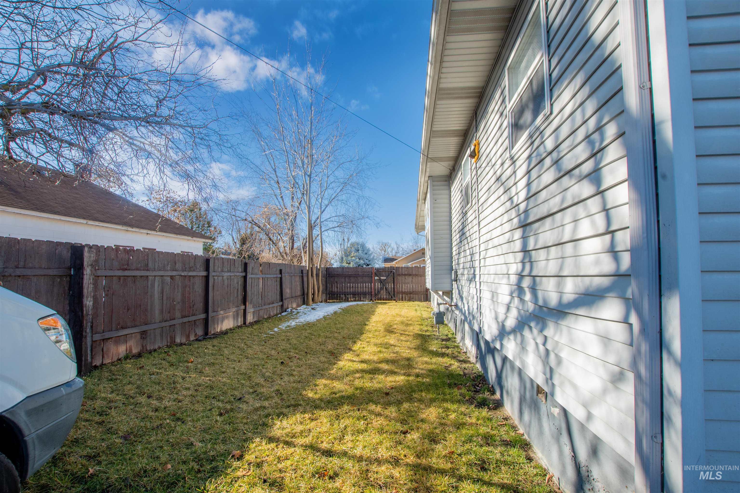 507 Fillmore Property Photo 24