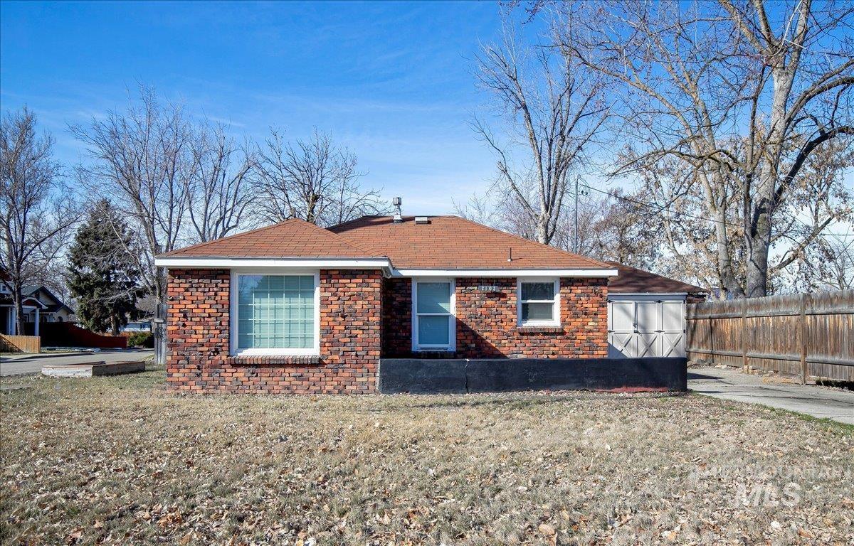 2103 N Liberty St Property Photo 1