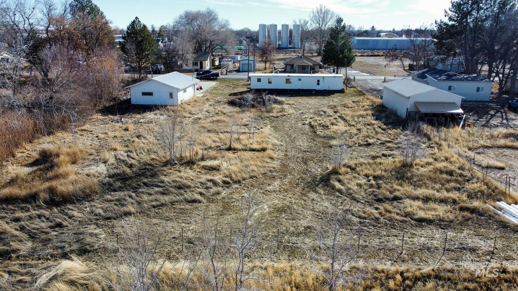 120 North St Property Photo 6