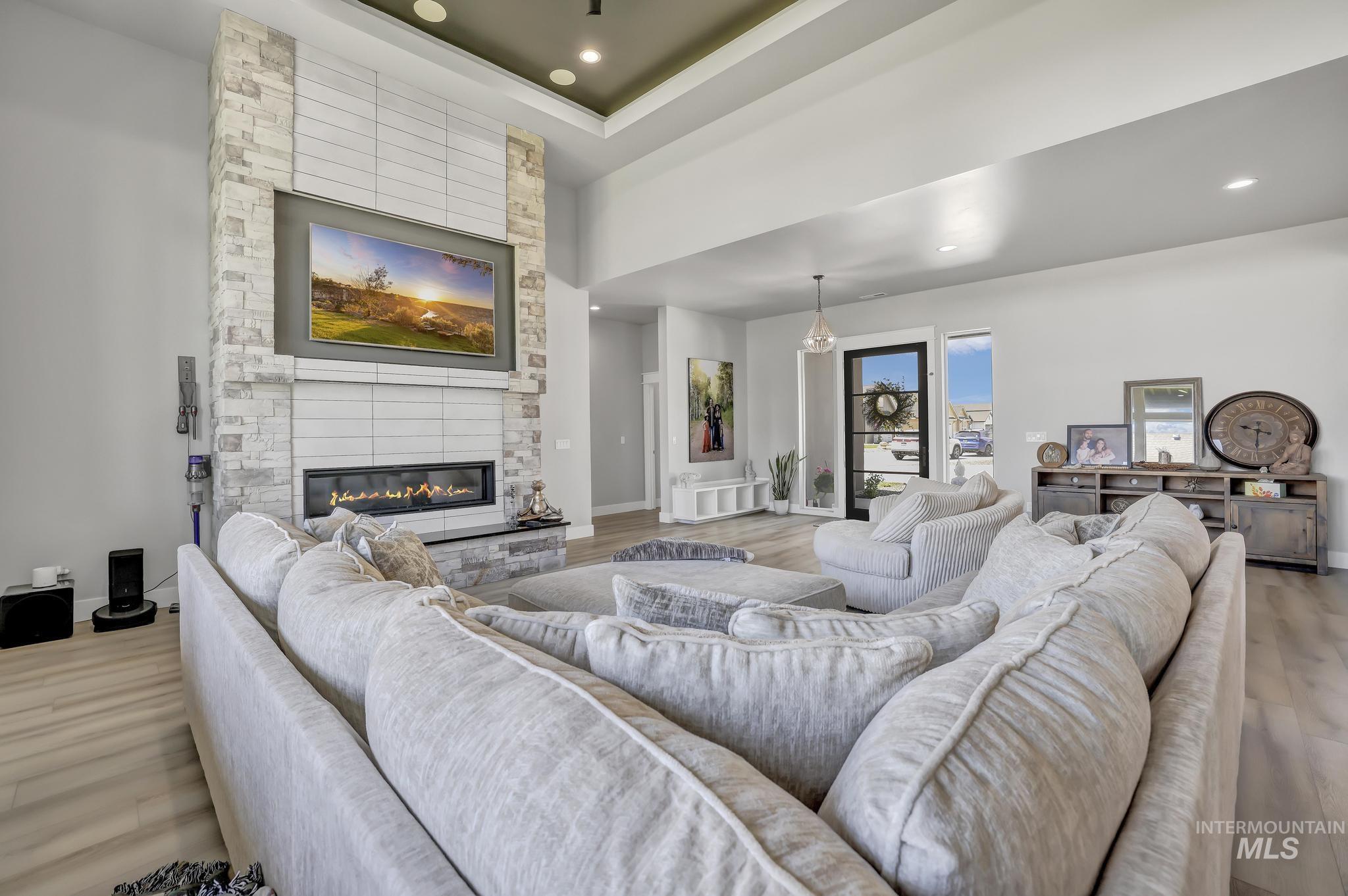 1502 Clear Creek Loop Property Photo 8