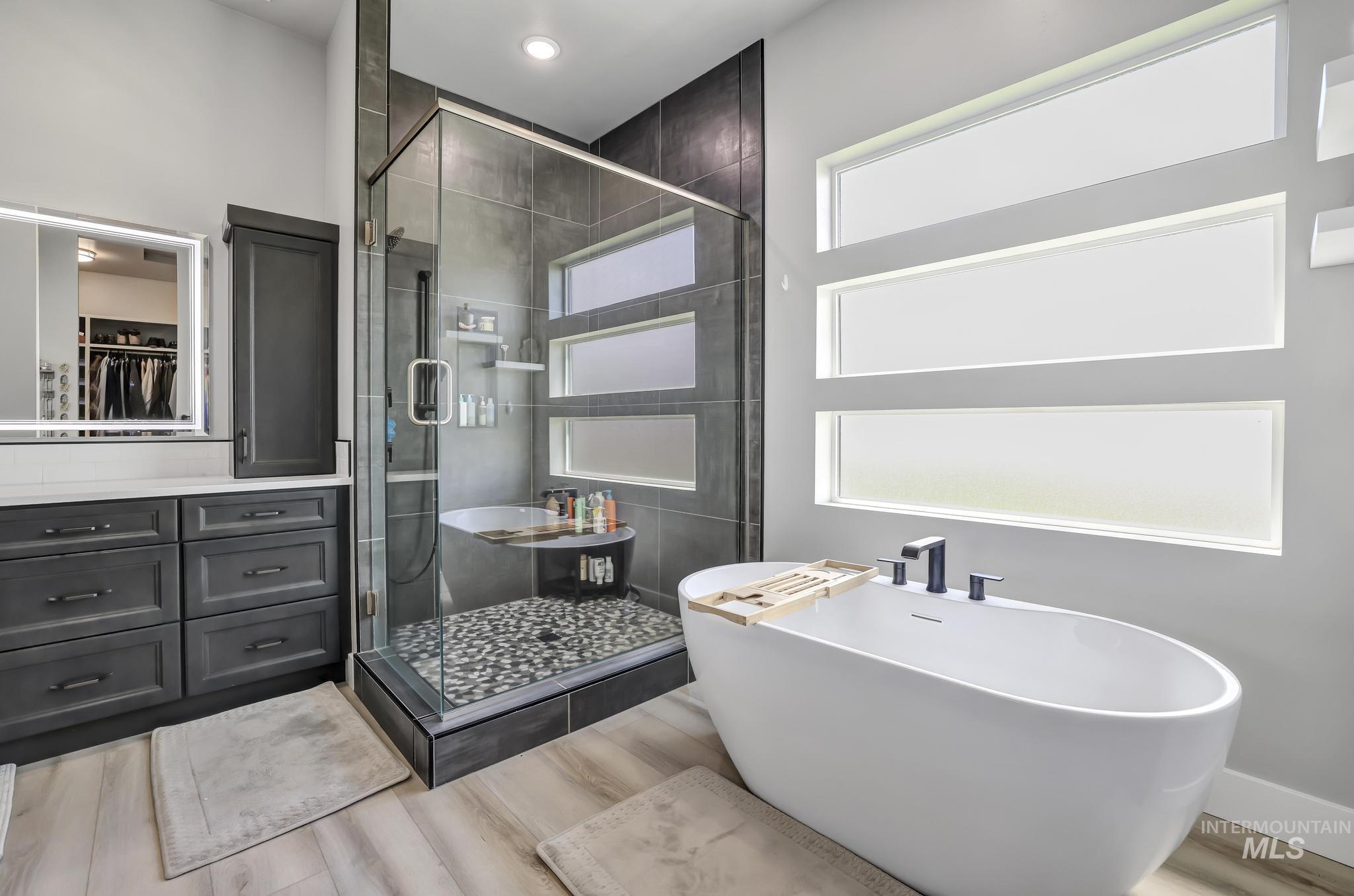 1502 Clear Creek Loop Property Photo 29